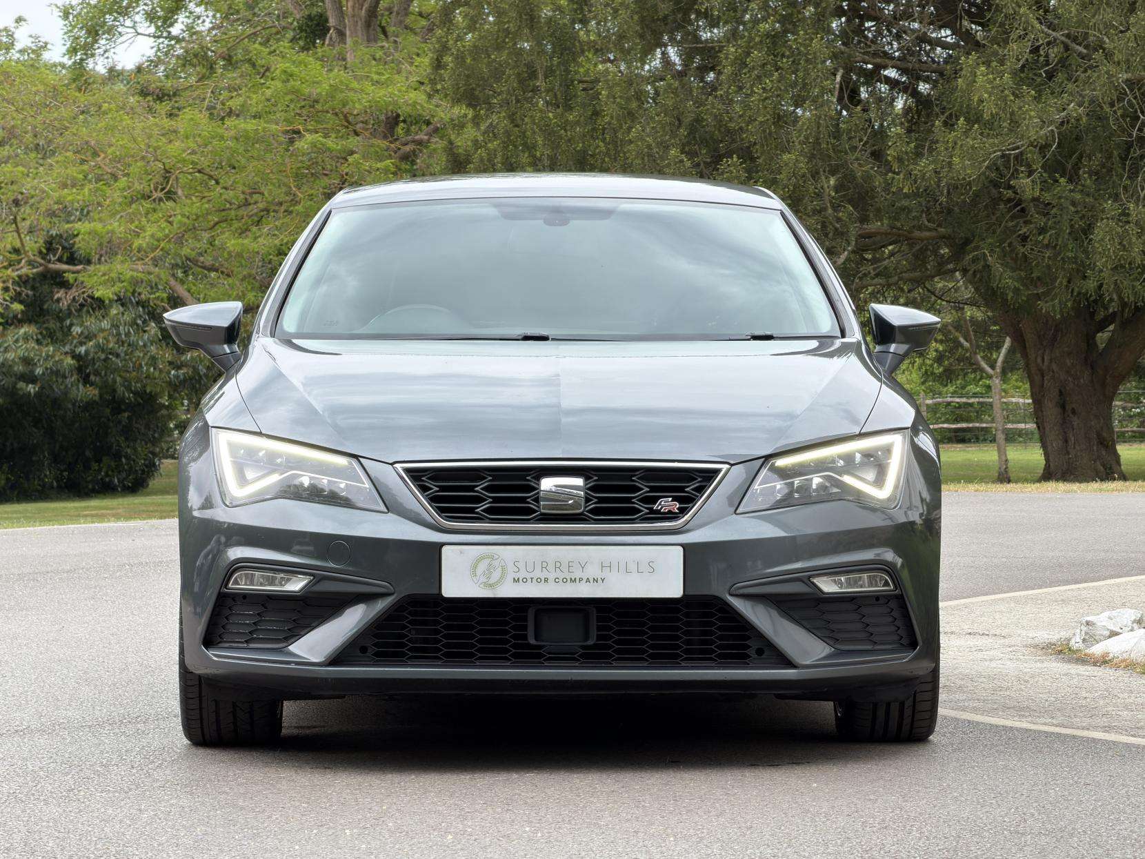 A 2017 SEAT LEON 2.0 TDI FR Technology Hatchback 5dr Diesel DSG Euro 6 (s/s) (184 ps) A 2017 SEAT LEON 2.0 TDI FR Technology Hatchback 5dr Diesel DSG Euro 6 (s/s) (184 ps)