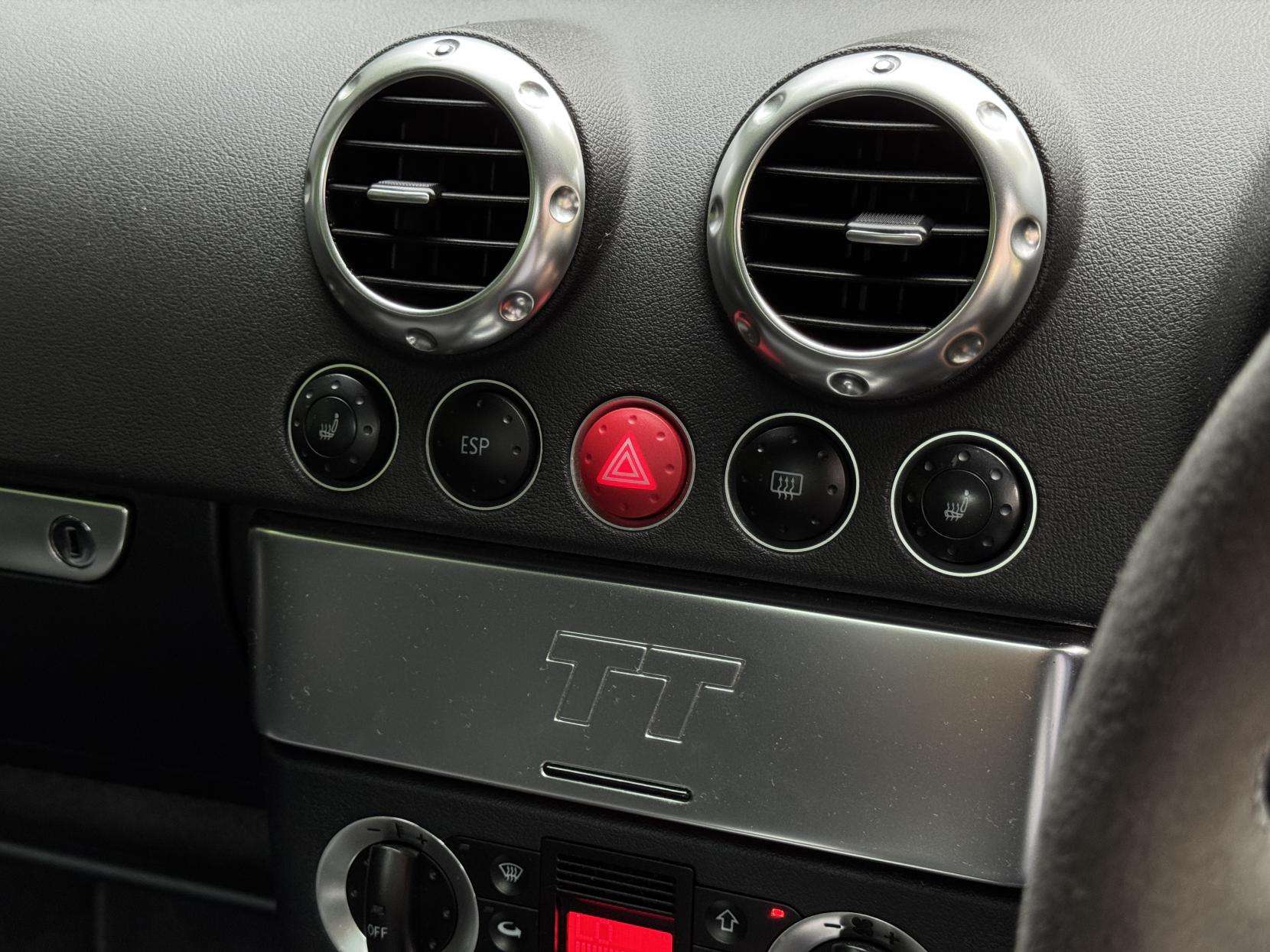 2005 AUDI TT 2005 AUDI TT