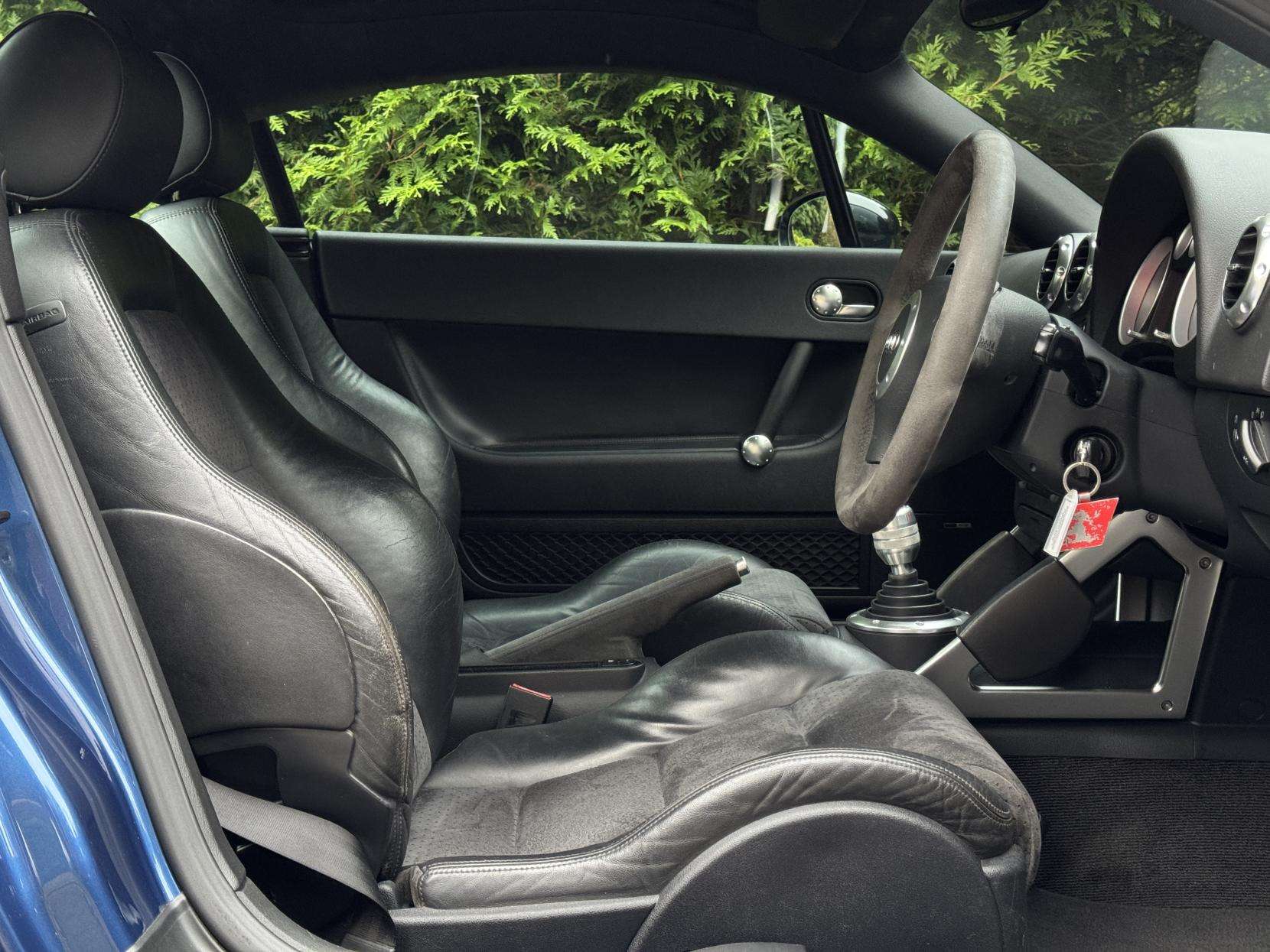 2005 AUDI TT 2005 AUDI TT