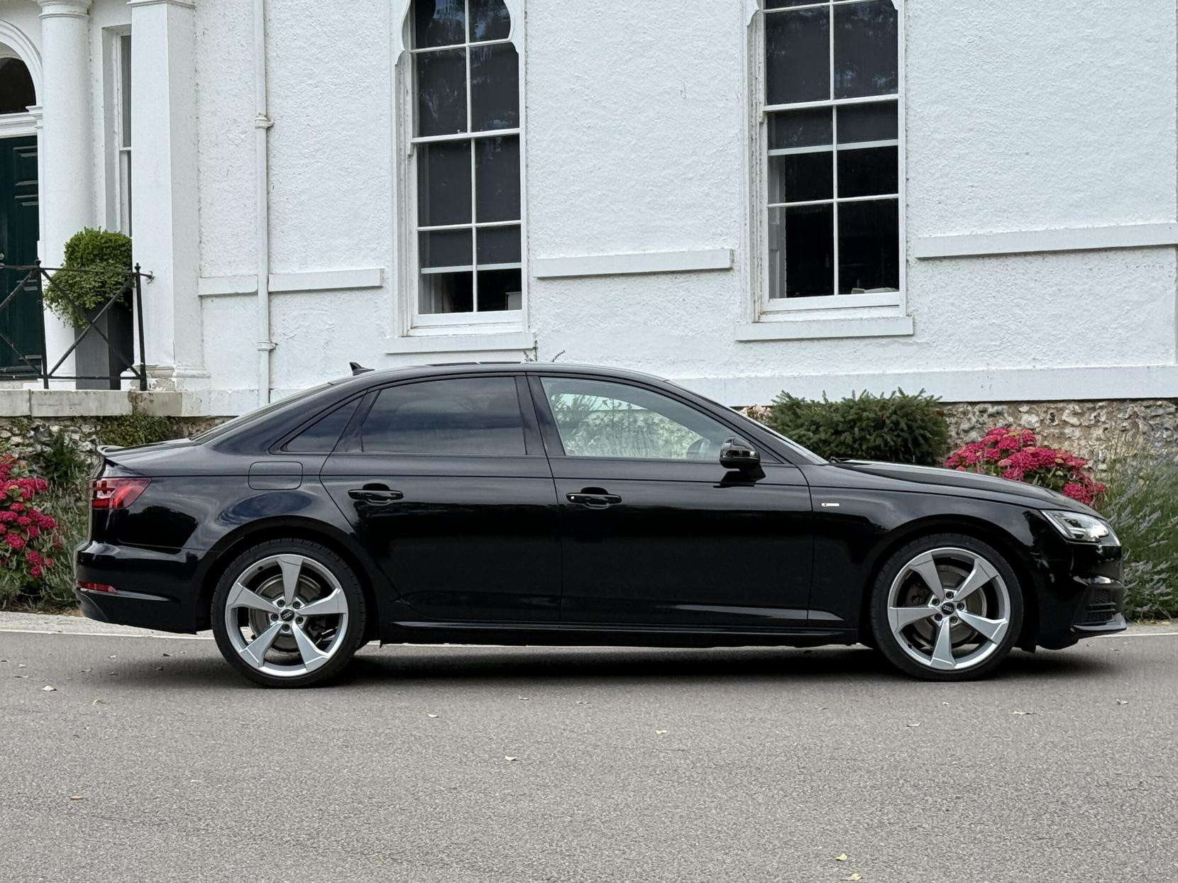 2017 AUDI A4 2017 AUDI A4