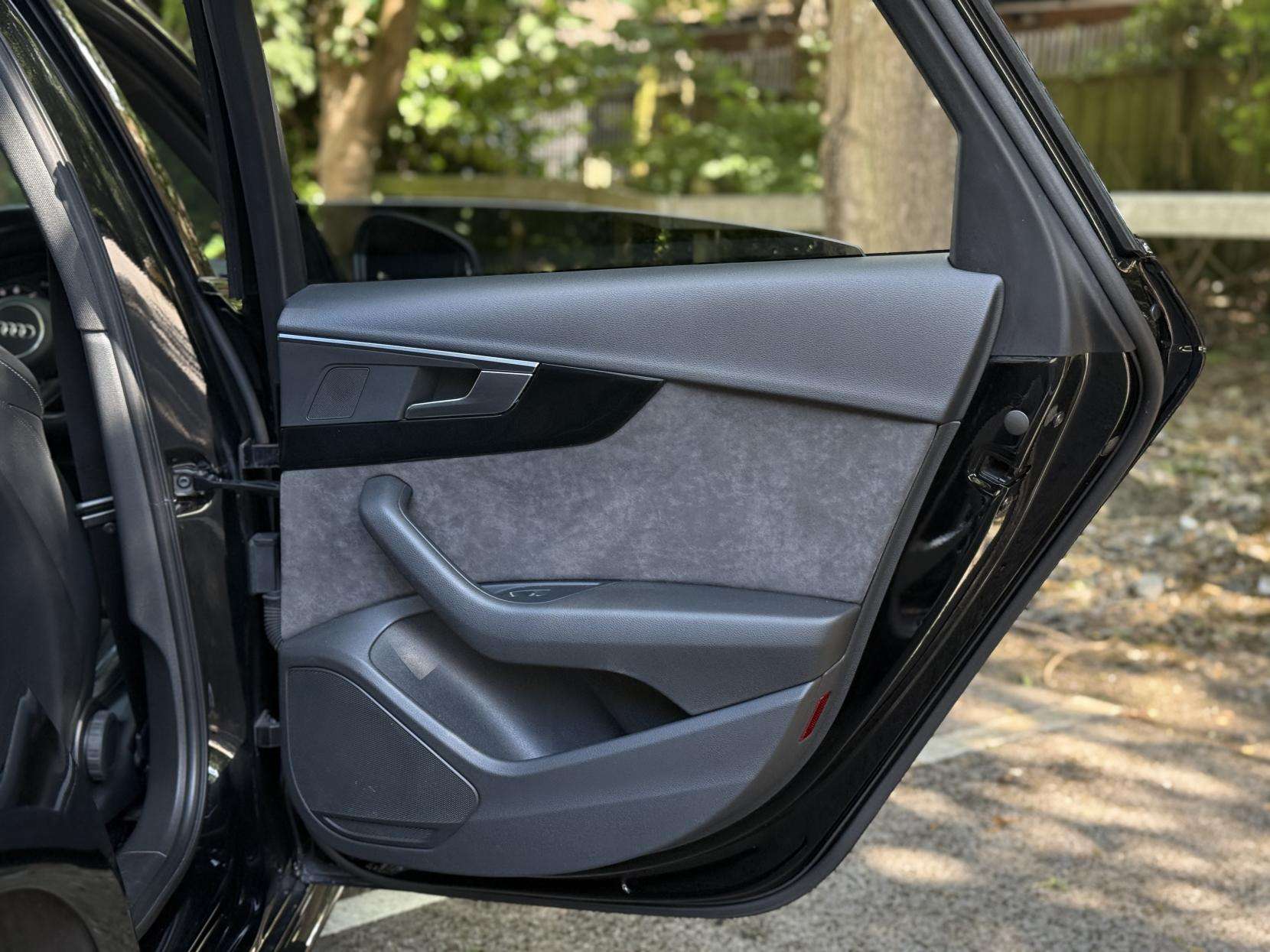 2017 AUDI A4 2017 AUDI A4