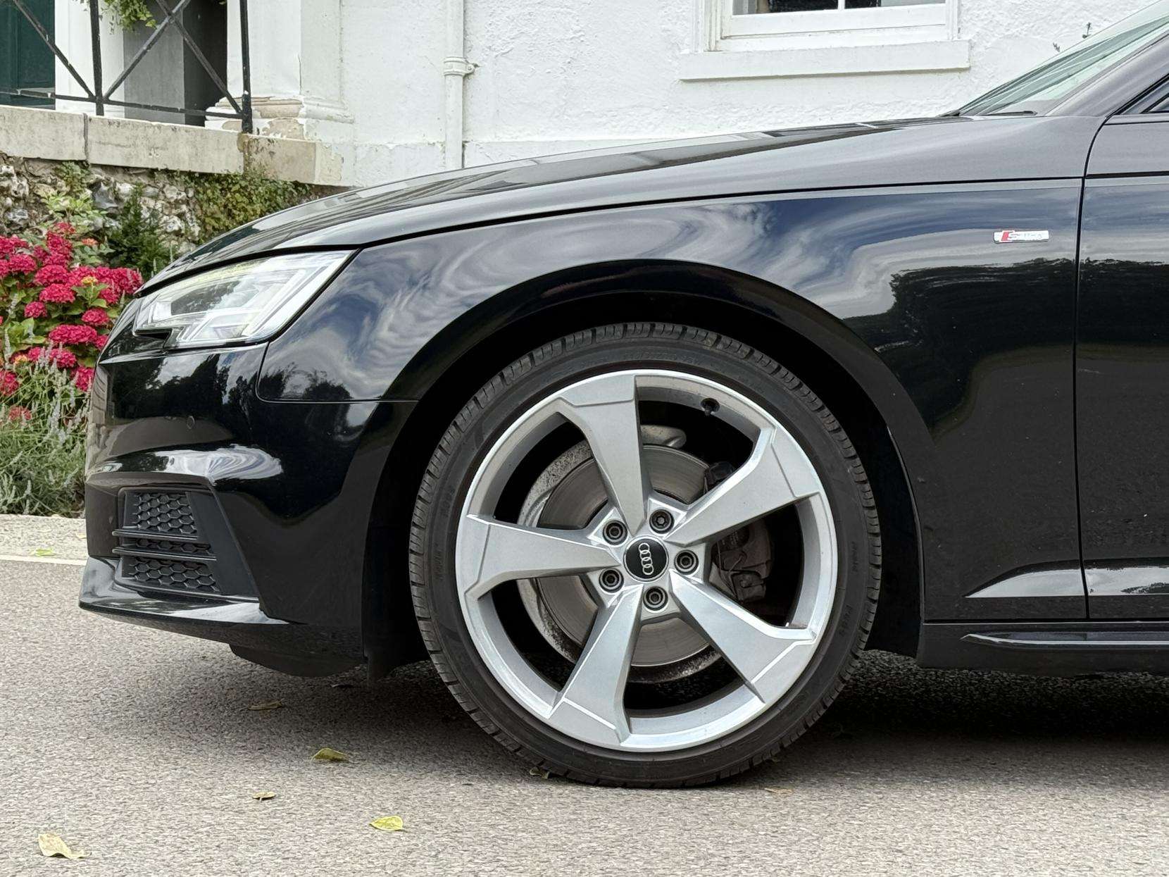 2017 AUDI A4 2017 AUDI A4