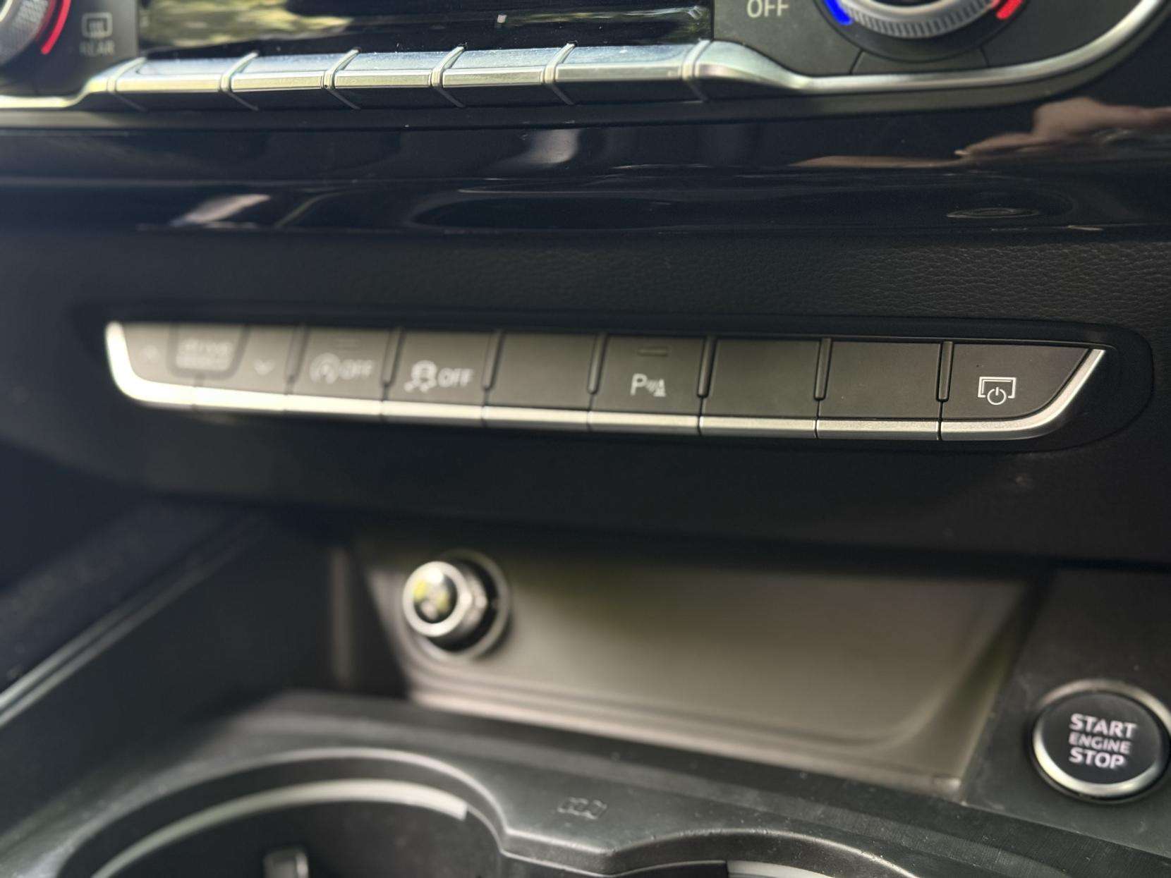 2017 AUDI A4 2017 AUDI A4