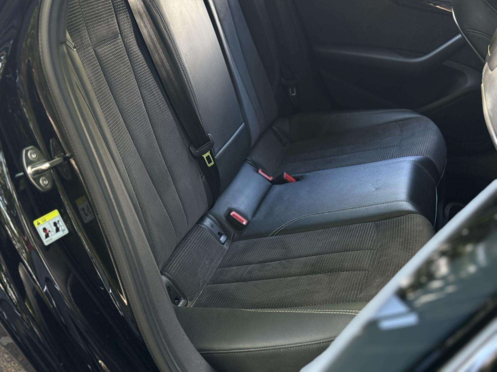 2017 AUDI A4 2017 AUDI A4