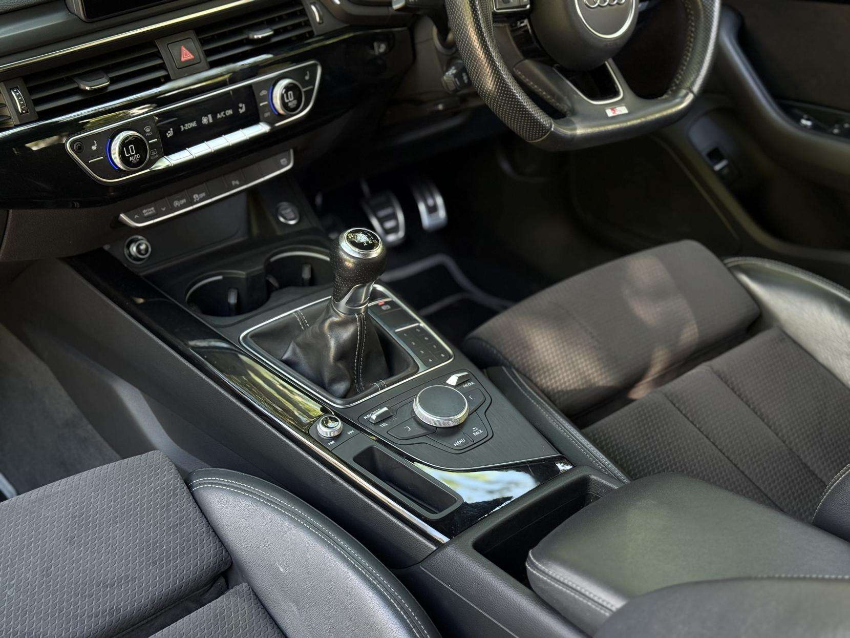 2017 AUDI A4 2017 AUDI A4