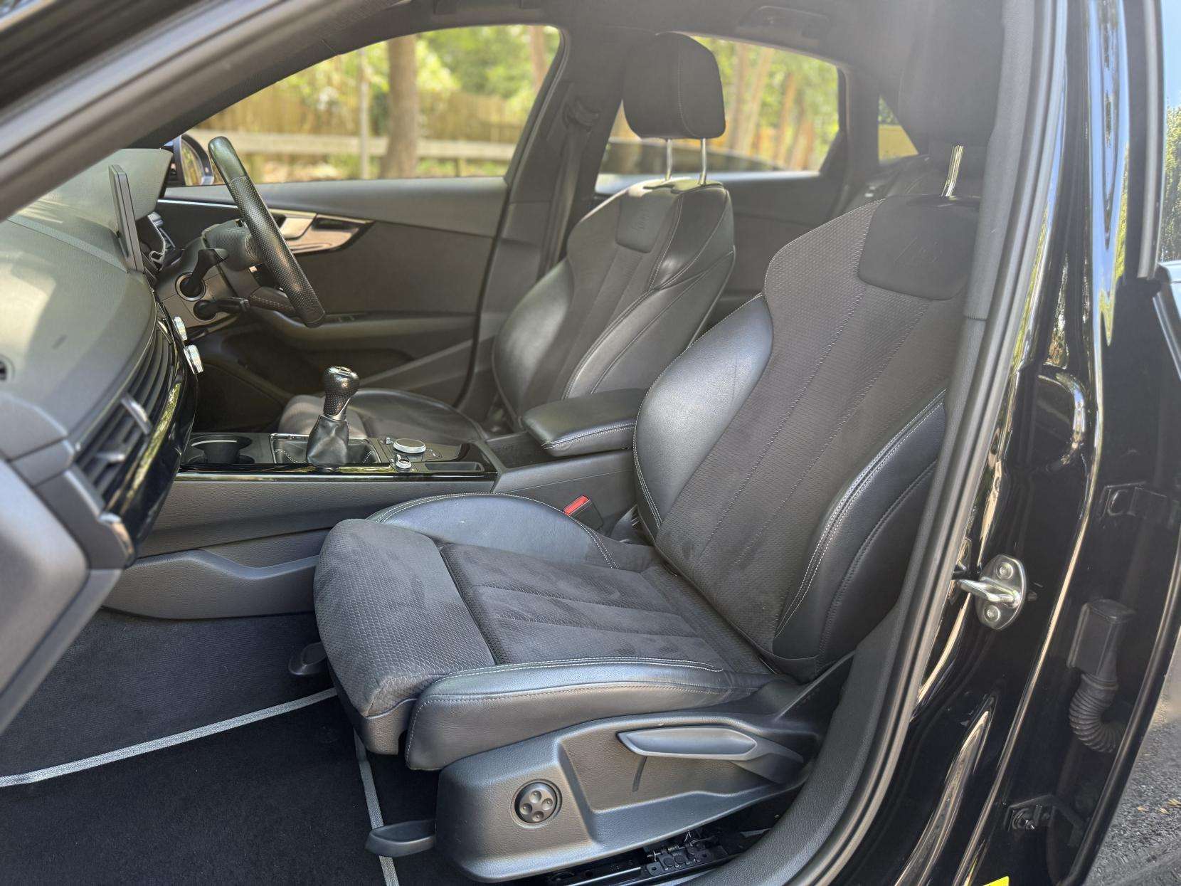 2017 AUDI A4 2017 AUDI A4
