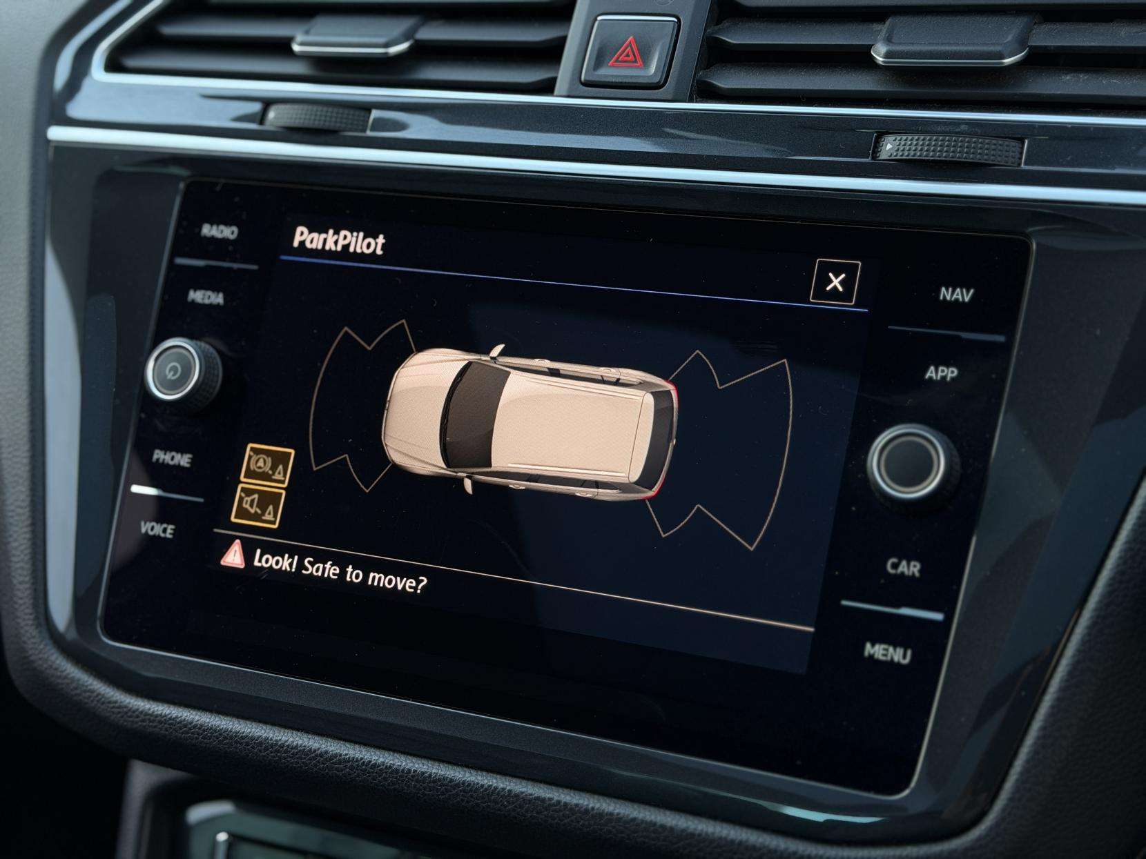 2018 VOLKSWAGEN TIGUAN 2018 VOLKSWAGEN TIGUAN