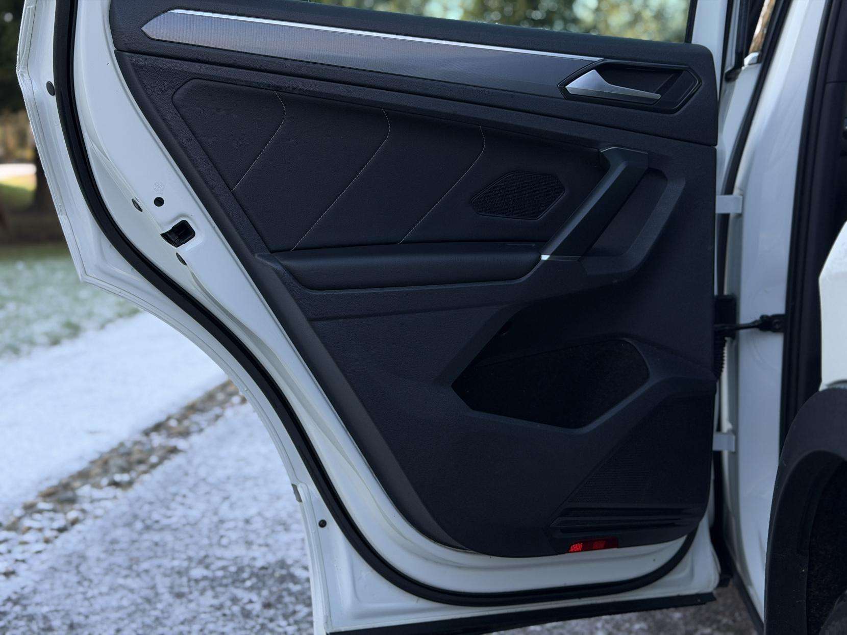 2018 VOLKSWAGEN TIGUAN 2018 VOLKSWAGEN TIGUAN