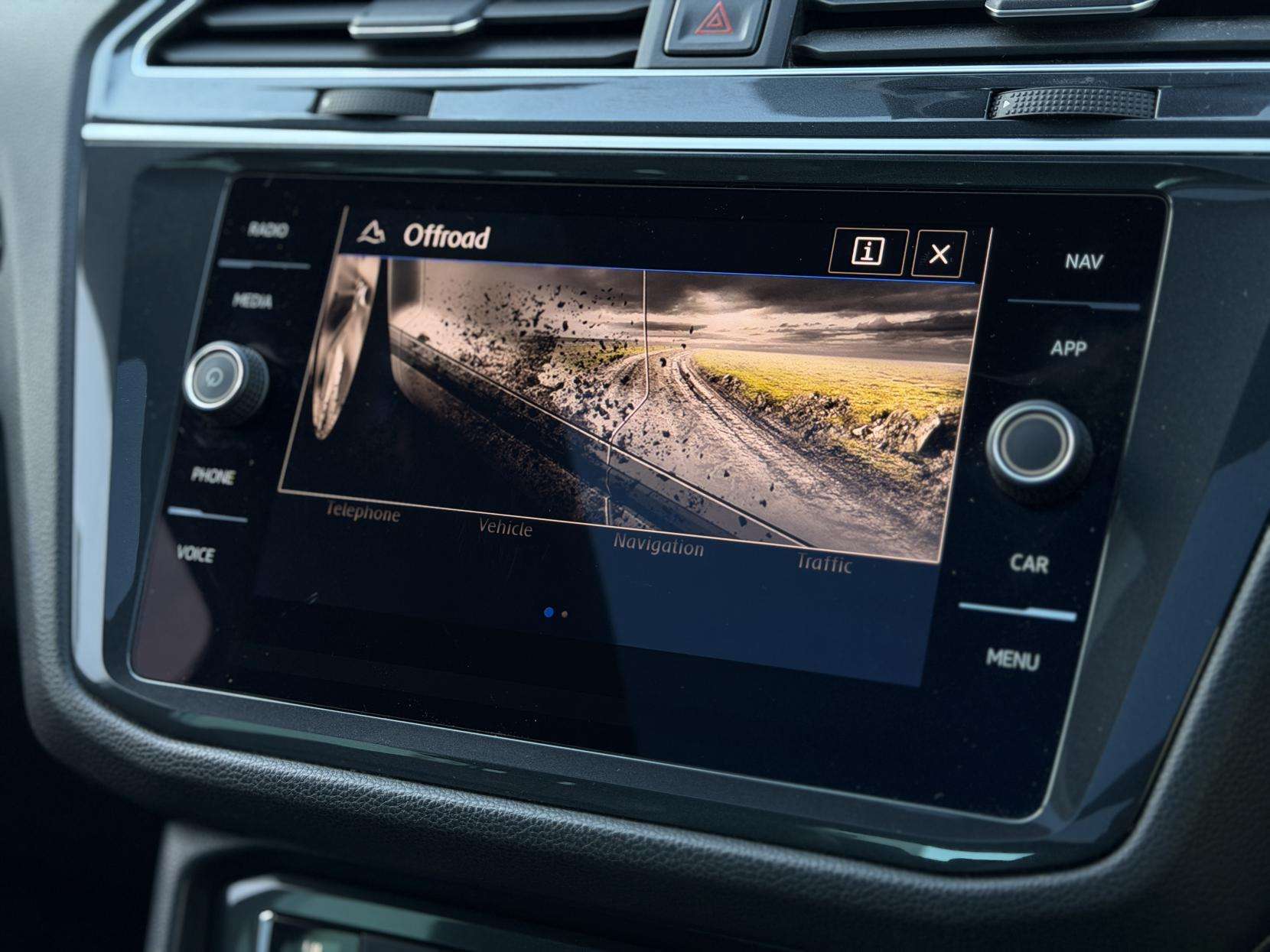 2018 VOLKSWAGEN TIGUAN 2018 VOLKSWAGEN TIGUAN