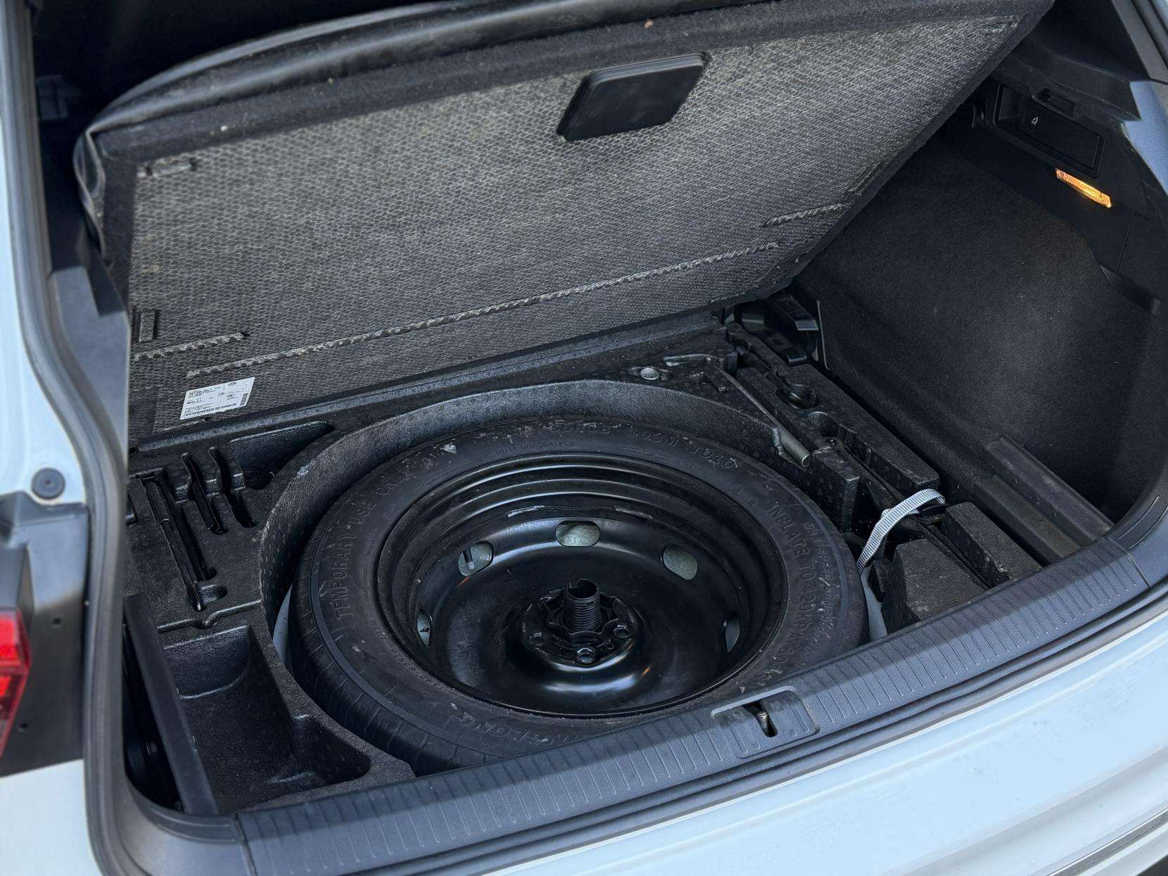 2018 VOLKSWAGEN TIGUAN 2018 VOLKSWAGEN TIGUAN