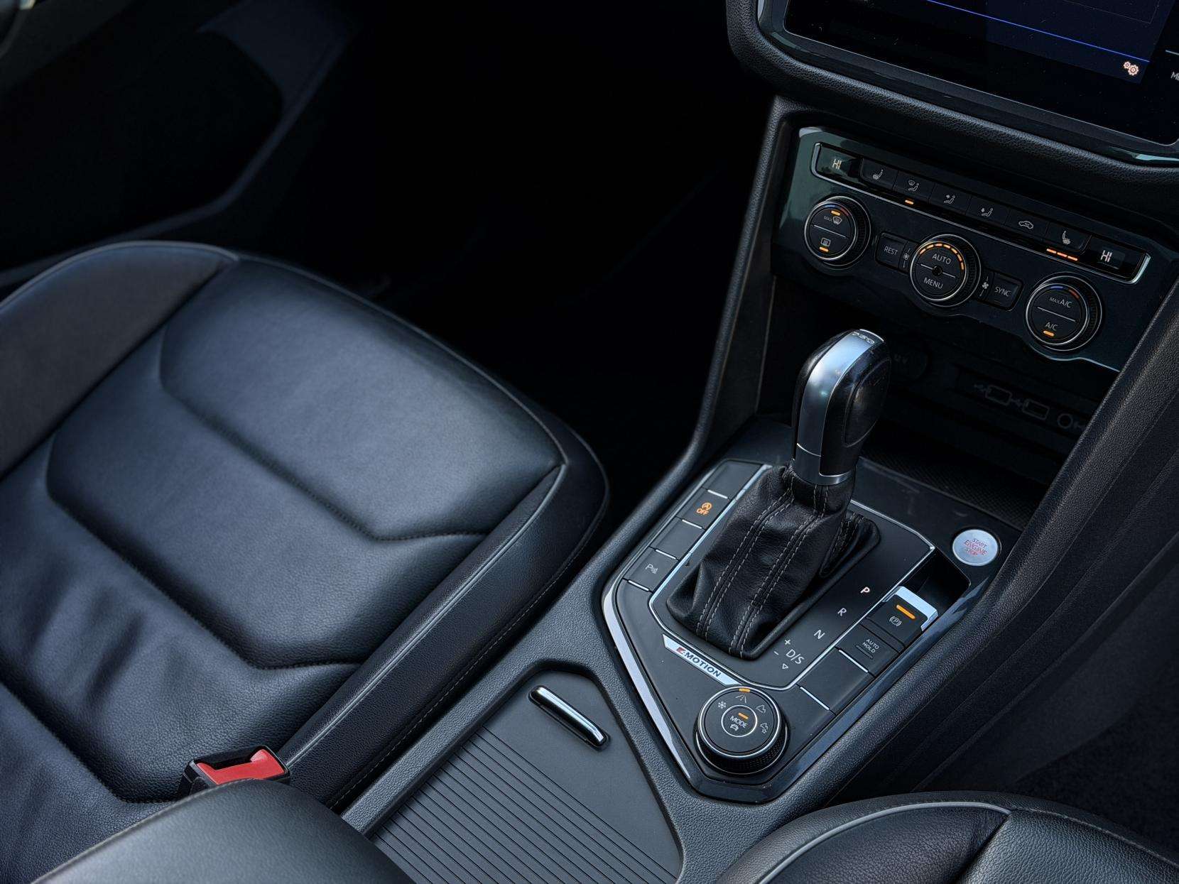 2018 VOLKSWAGEN TIGUAN 2018 VOLKSWAGEN TIGUAN