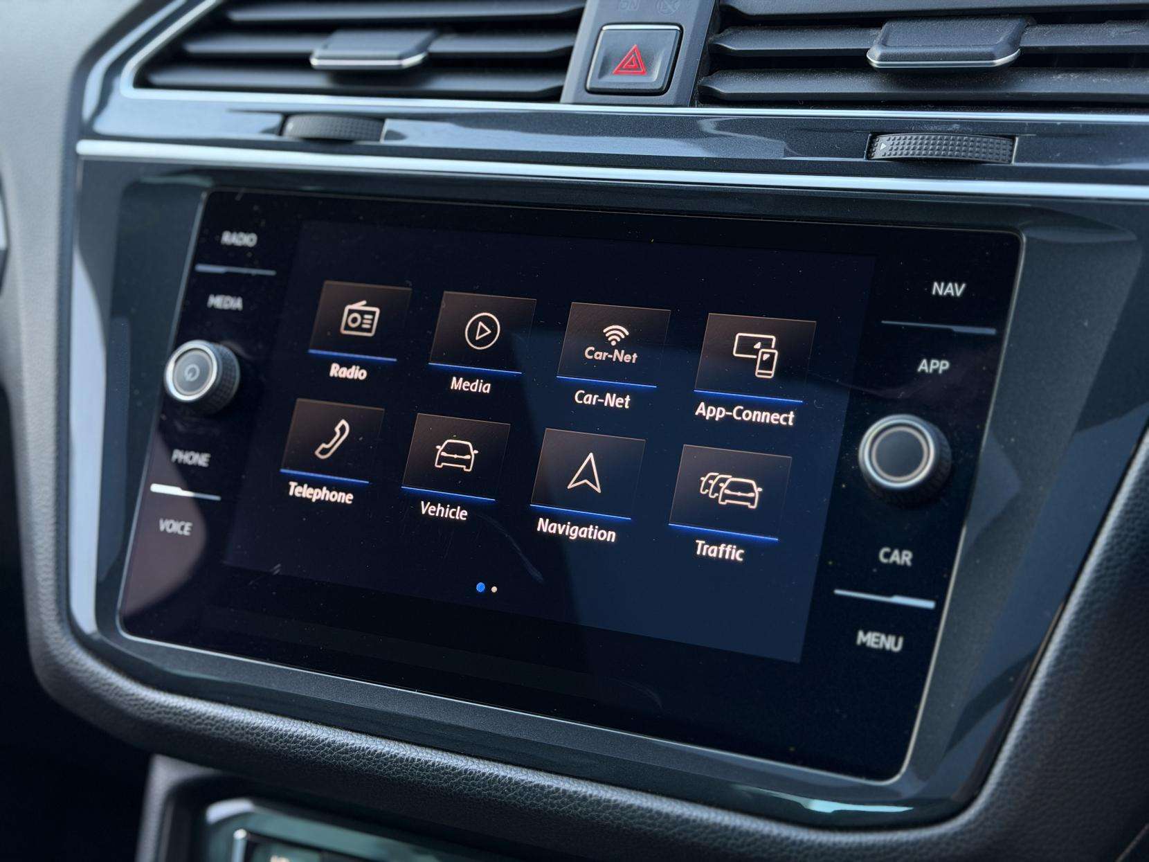 2018 VOLKSWAGEN TIGUAN 2018 VOLKSWAGEN TIGUAN