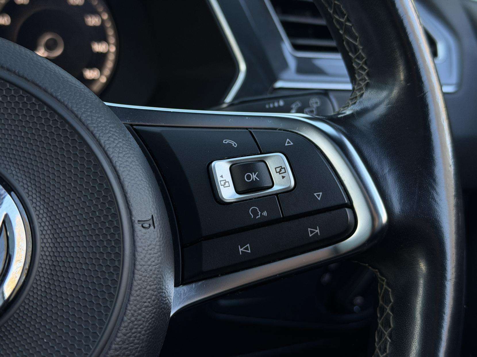 2018 VOLKSWAGEN TIGUAN 2018 VOLKSWAGEN TIGUAN