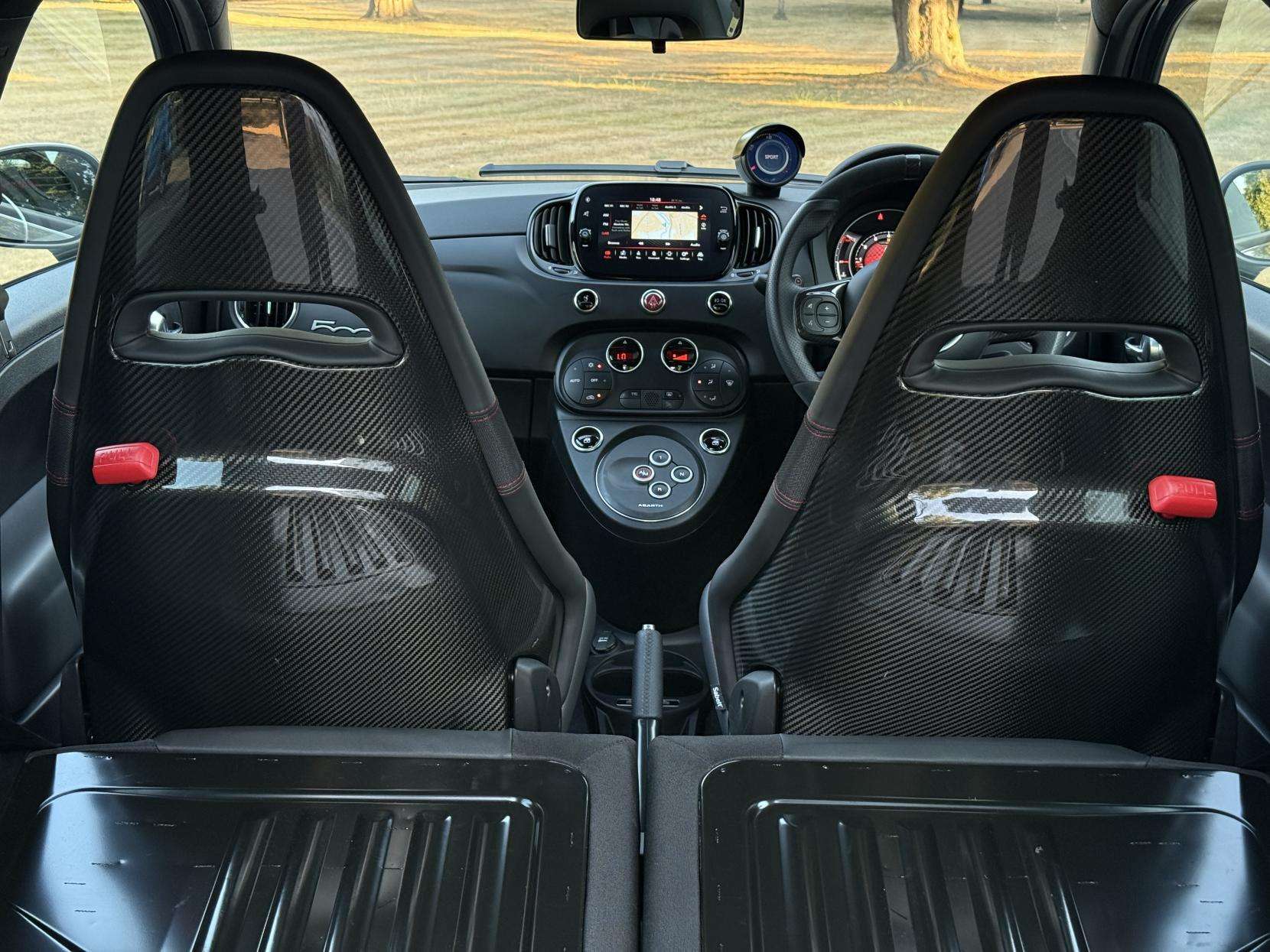 2024 ABARTH 695 2024 ABARTH 695