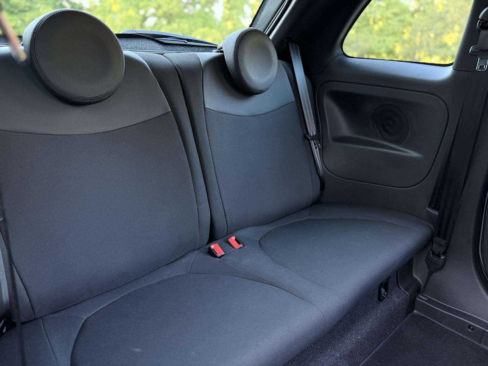 2024 ABARTH 695 2024 ABARTH 695