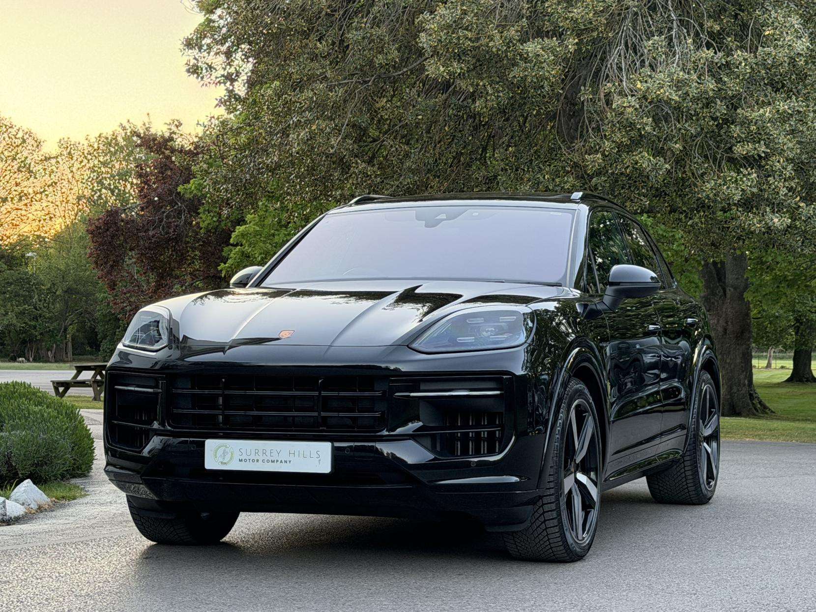 A 2024 PORSCHE CAYENNE 3.0 V6 E-Hybrid 25.9kWh SUV 5dr Petrol Plug-in Hybrid TiptronicS 4WD Euro 6 (s/s) (470 ps) A 2024 PORSCHE CAYENNE 3.0 V6 E-Hybrid 25.9kWh SUV 5dr Petrol Plug-in Hybrid TiptronicS 4WD Euro 6 (s/s) (470 ps)