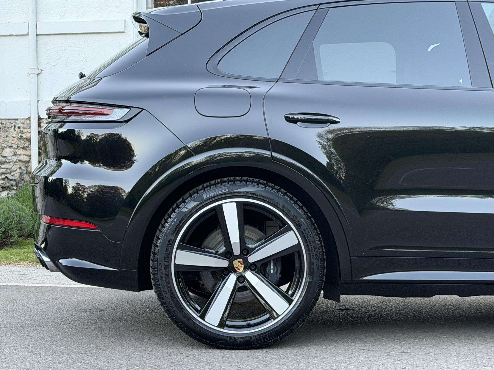 2024 PORSCHE CAYENNE 2024 PORSCHE CAYENNE