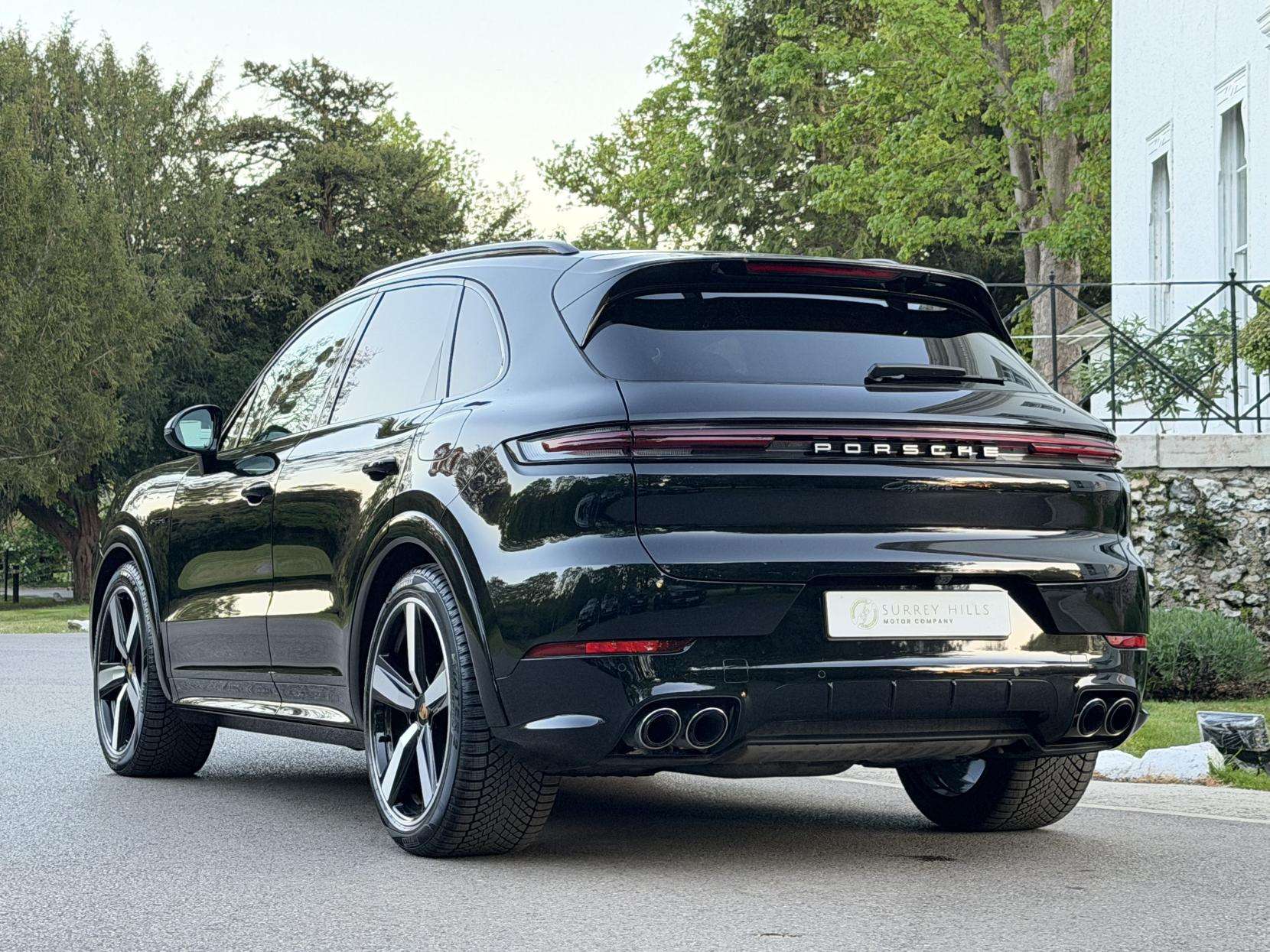2024 PORSCHE CAYENNE 2024 PORSCHE CAYENNE