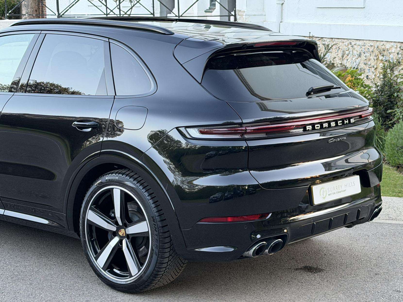 2024 PORSCHE CAYENNE 2024 PORSCHE CAYENNE