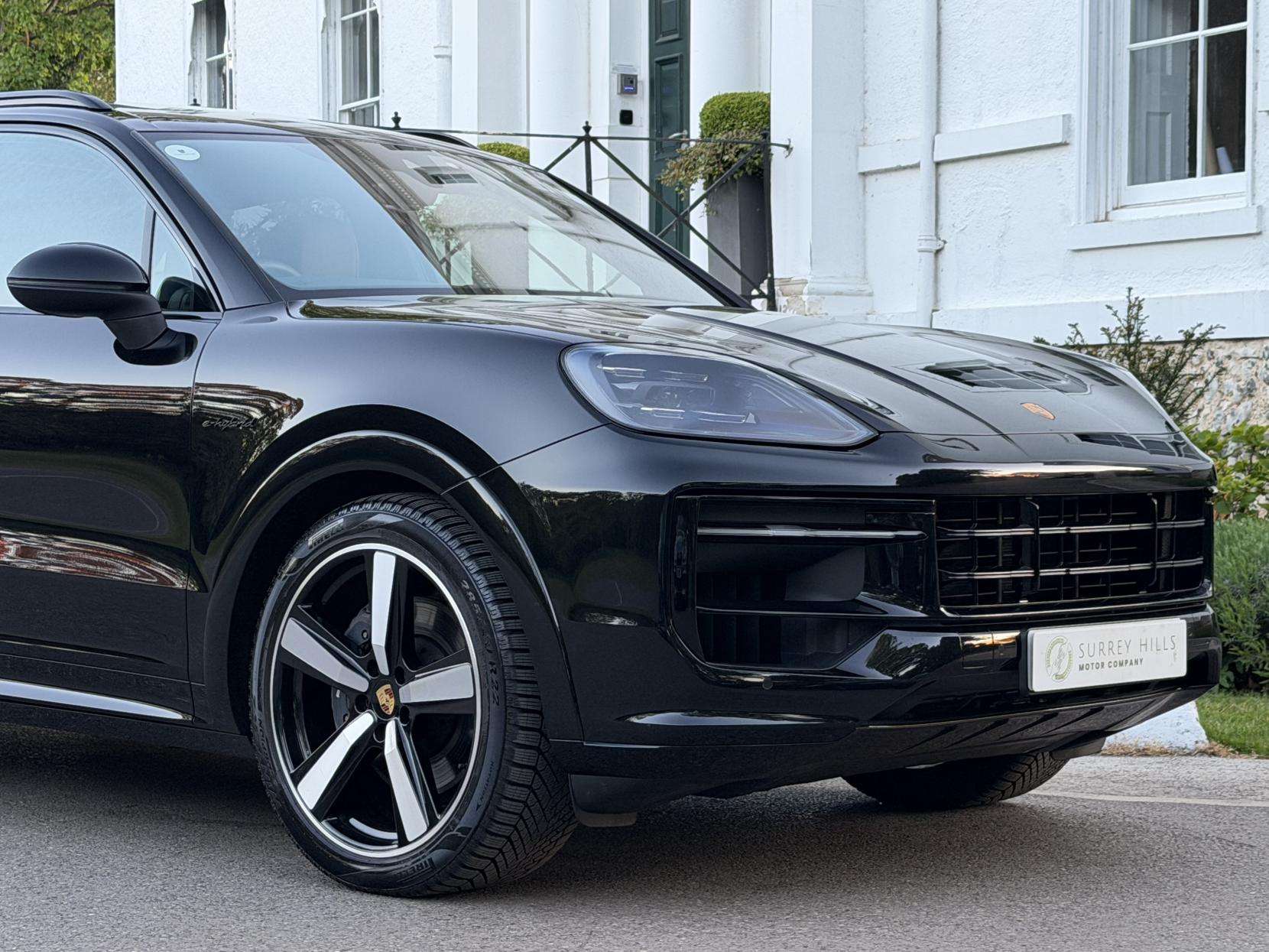 2024 PORSCHE CAYENNE 2024 PORSCHE CAYENNE
