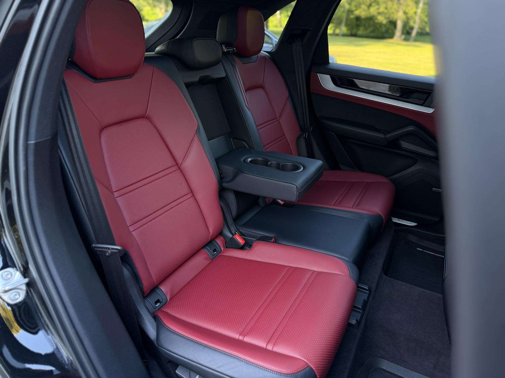 2024 PORSCHE CAYENNE 2024 PORSCHE CAYENNE