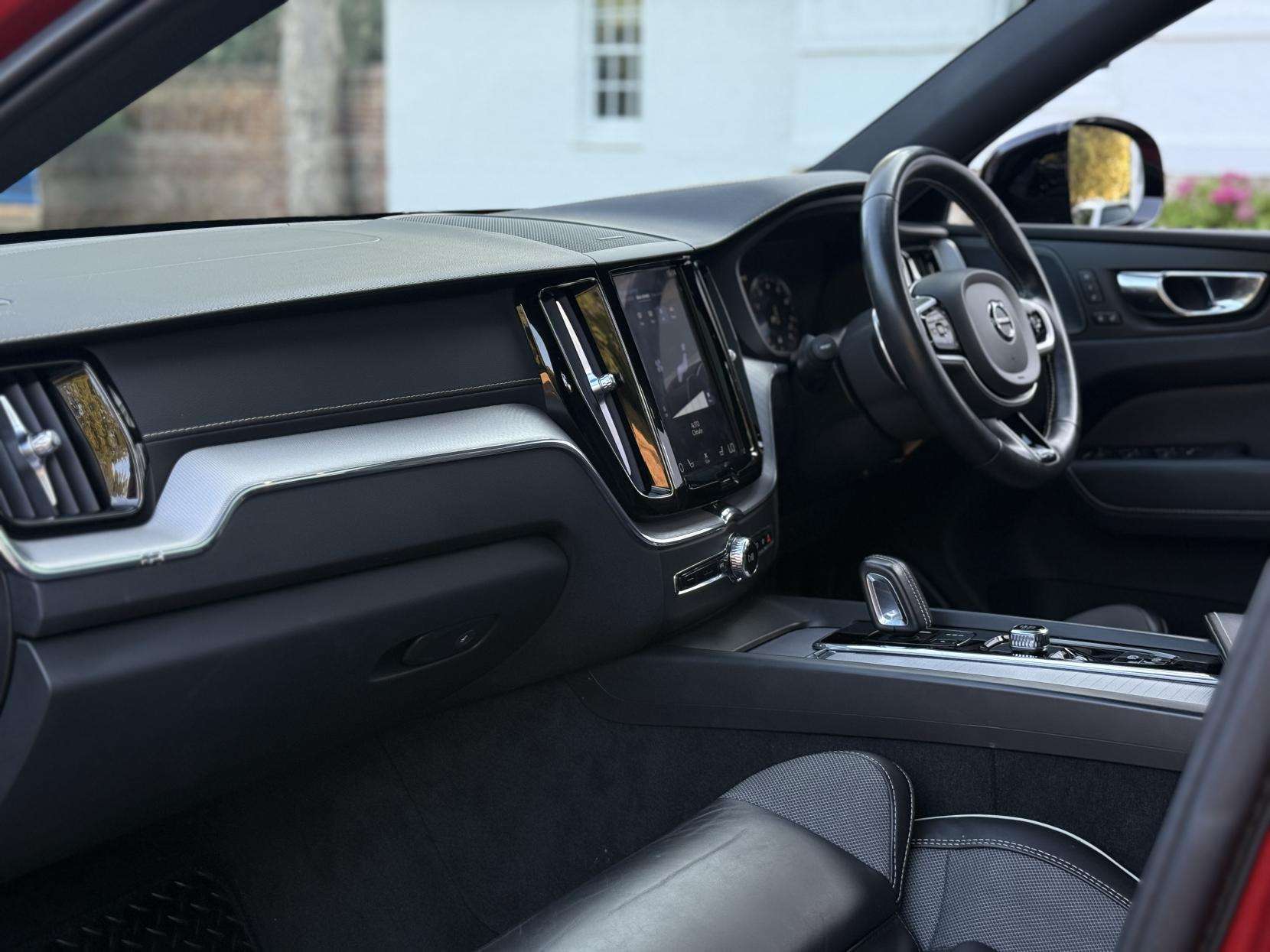 2020 VOLVO XC60 2020 VOLVO XC60