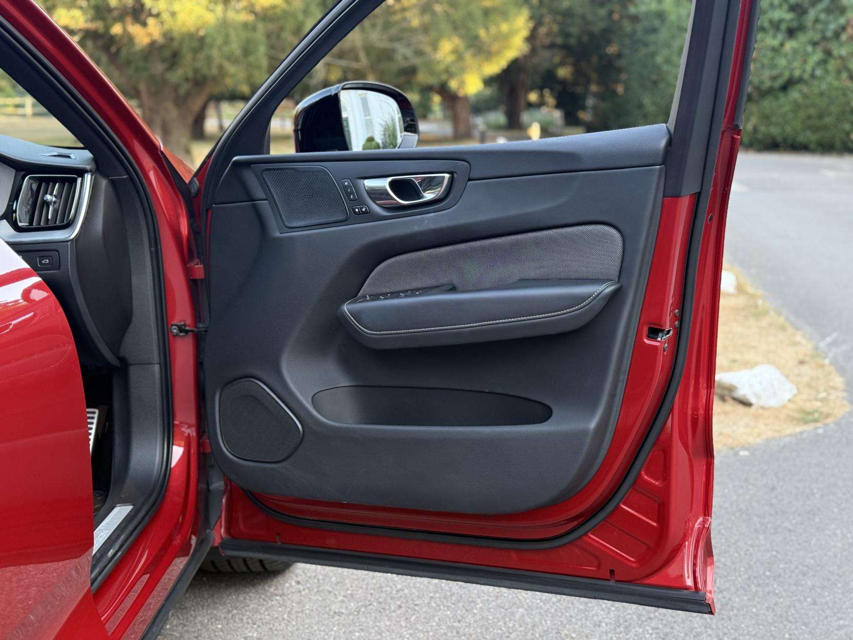 2020 VOLVO XC60 2020 VOLVO XC60