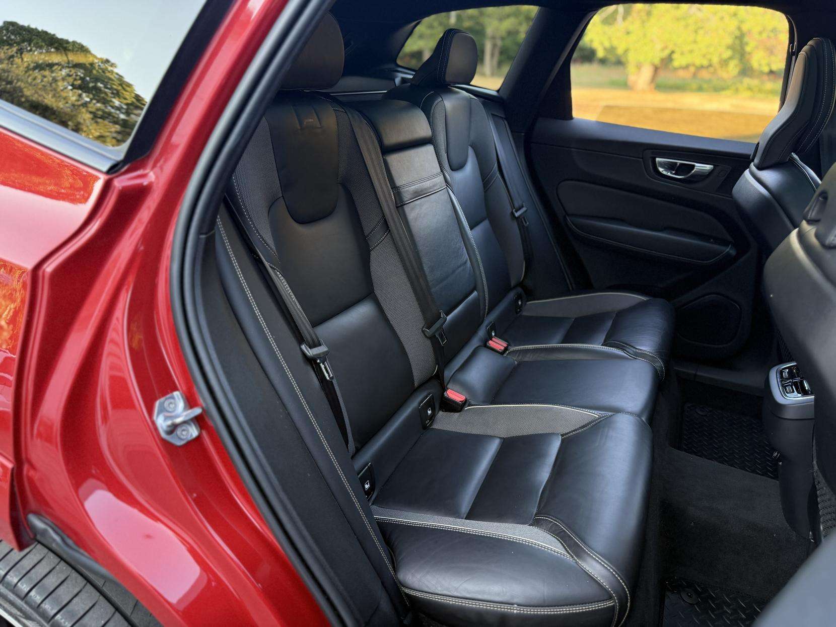 2020 VOLVO XC60 2020 VOLVO XC60