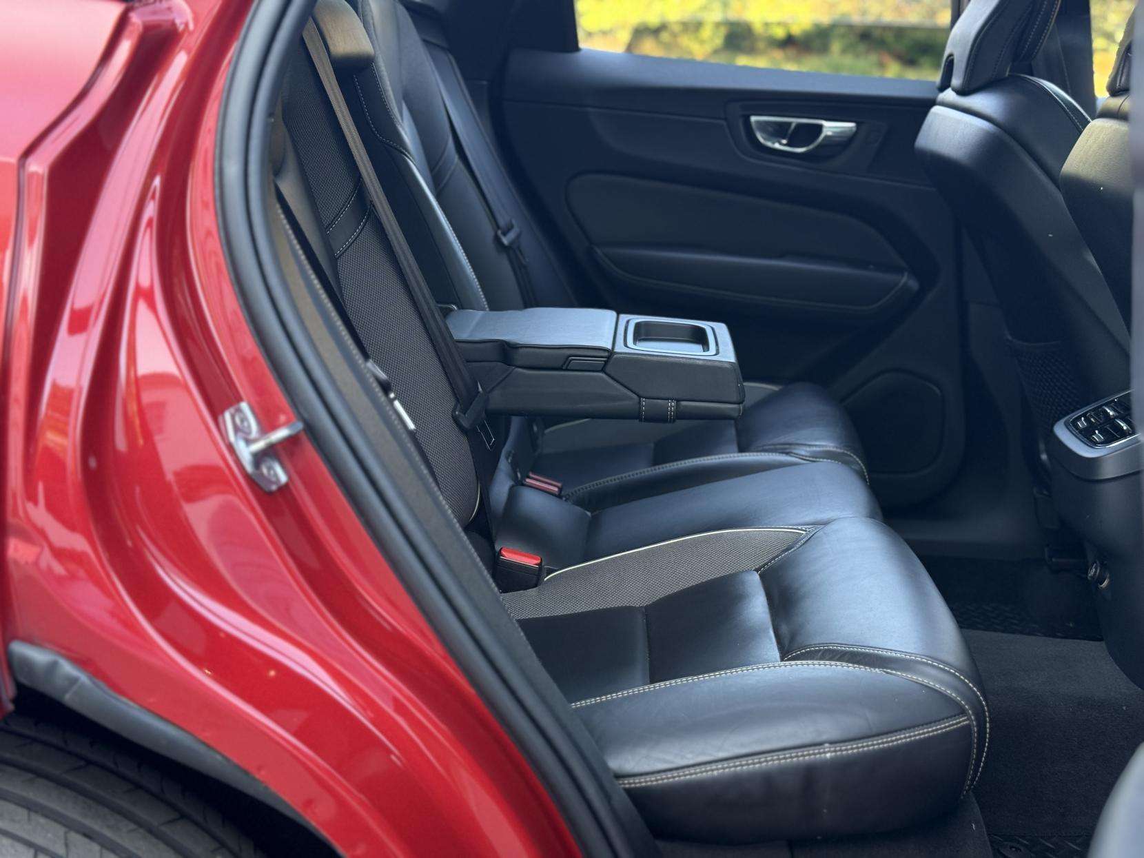 2020 VOLVO XC60 2020 VOLVO XC60