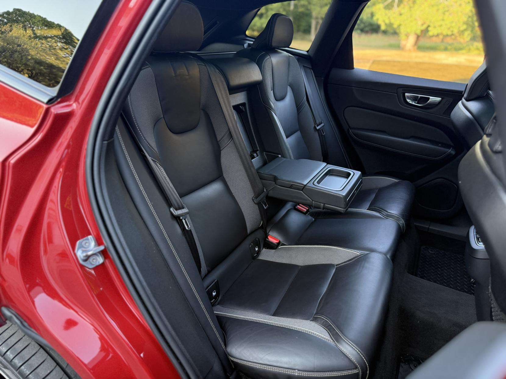 2020 VOLVO XC60 2020 VOLVO XC60