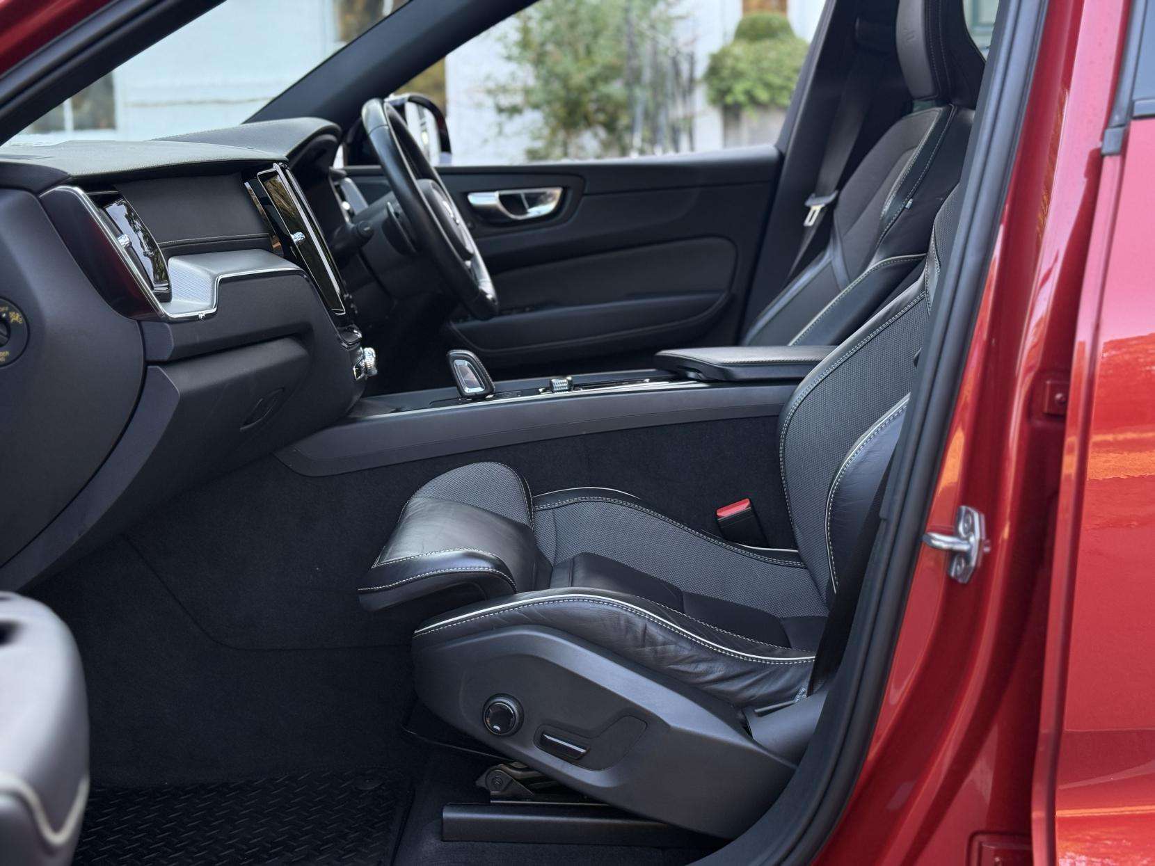 2020 VOLVO XC60 2020 VOLVO XC60