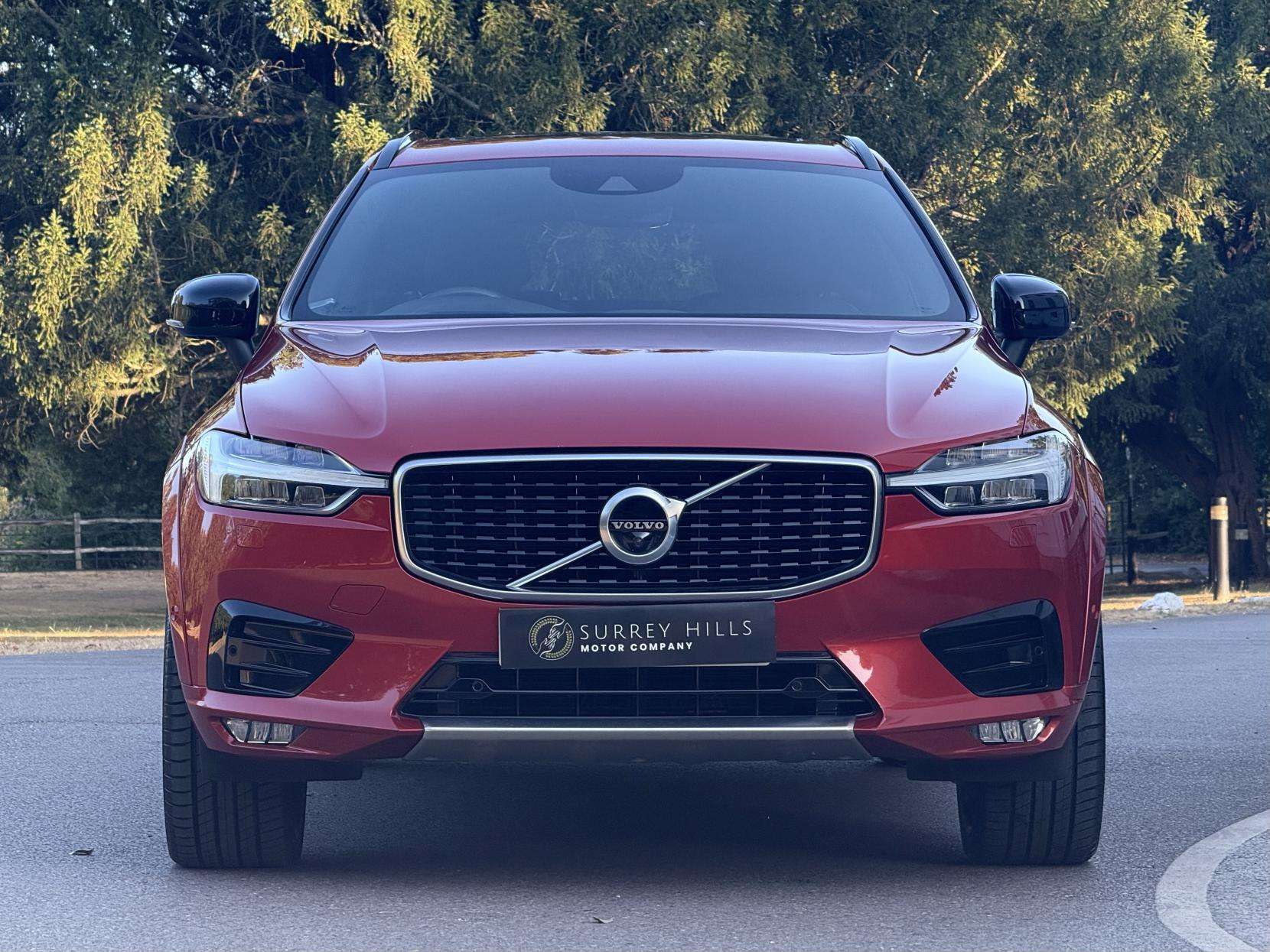 A 2020 VOLVO XC60 2.0 B6 MHEV R-Design Pro SUV 5dr Petrol Hybrid Auto AWD Euro 6 (s/s) (300 ps) A 2020 VOLVO XC60 2.0 B6 MHEV R-Design Pro SUV 5dr Petrol Hybrid Auto AWD Euro 6 (s/s) (300 ps)