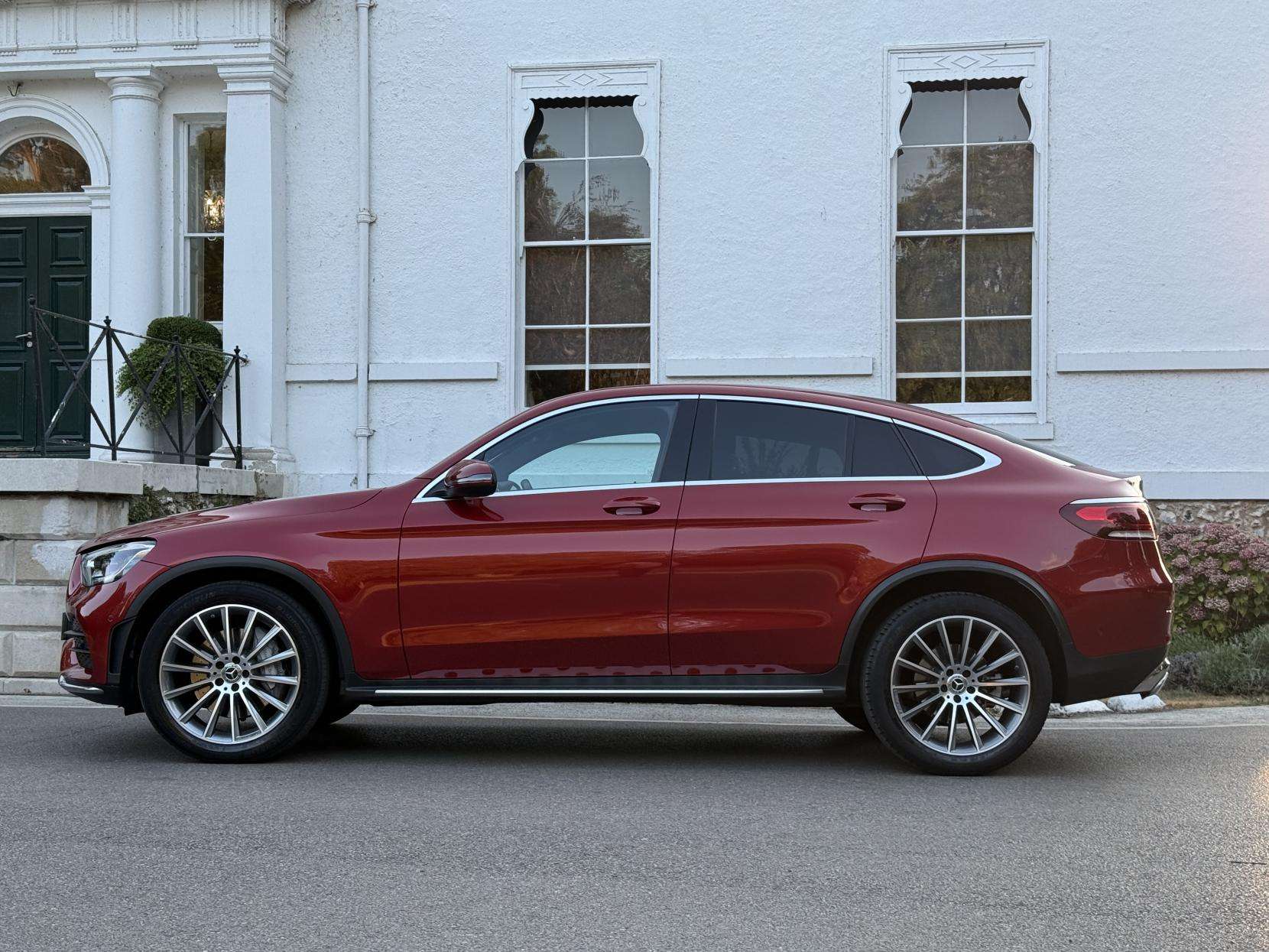 A 2020 MERCEDES-BENZ GLC 2.0 GLC220d AMG Line (Premium) Coupe 5dr Diesel G-Tronic+ 4MATIC Euro 6 (s/s) (194 ps) A 2020 MERCEDES-BENZ GLC 2.0 GLC220d AMG Line (Premium) Coupe 5dr Diesel G-Tronic+ 4MATIC Euro 6 (s/s) (194 ps)