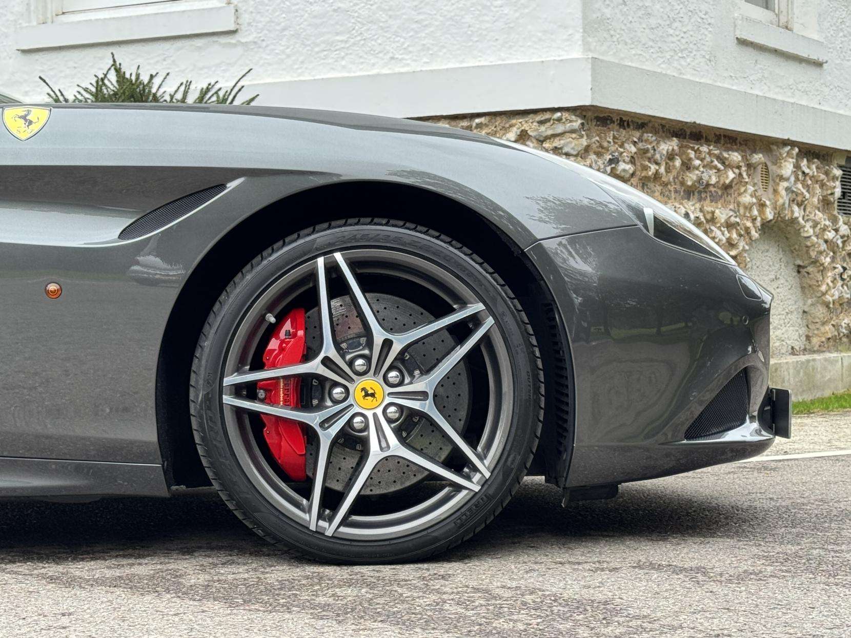 2016 FERRARI CALIFORNIA 2016 FERRARI CALIFORNIA