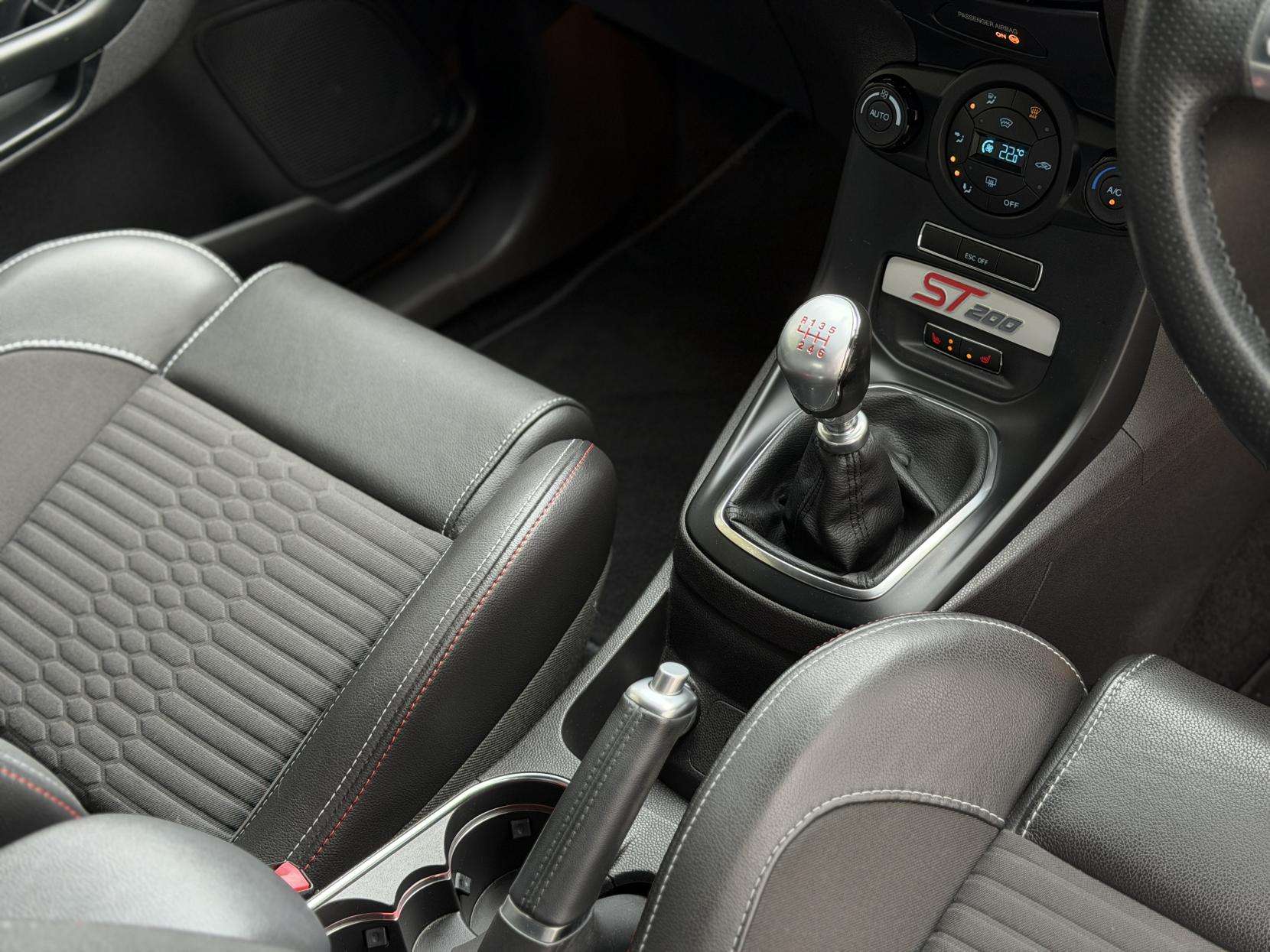 2016 FORD FIESTA 2016 FORD FIESTA