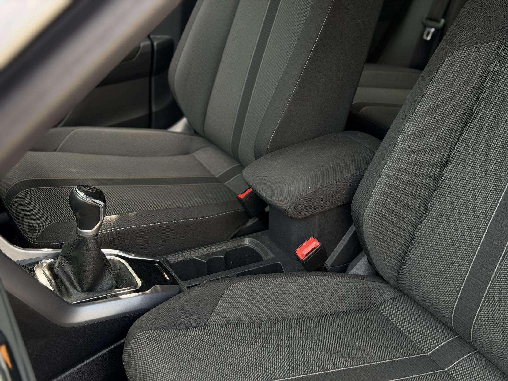 2023 VOLKSWAGEN T-ROC 2023 VOLKSWAGEN T-ROC