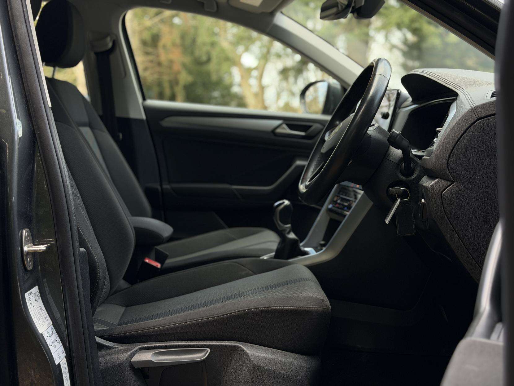 2023 VOLKSWAGEN T-ROC 2023 VOLKSWAGEN T-ROC