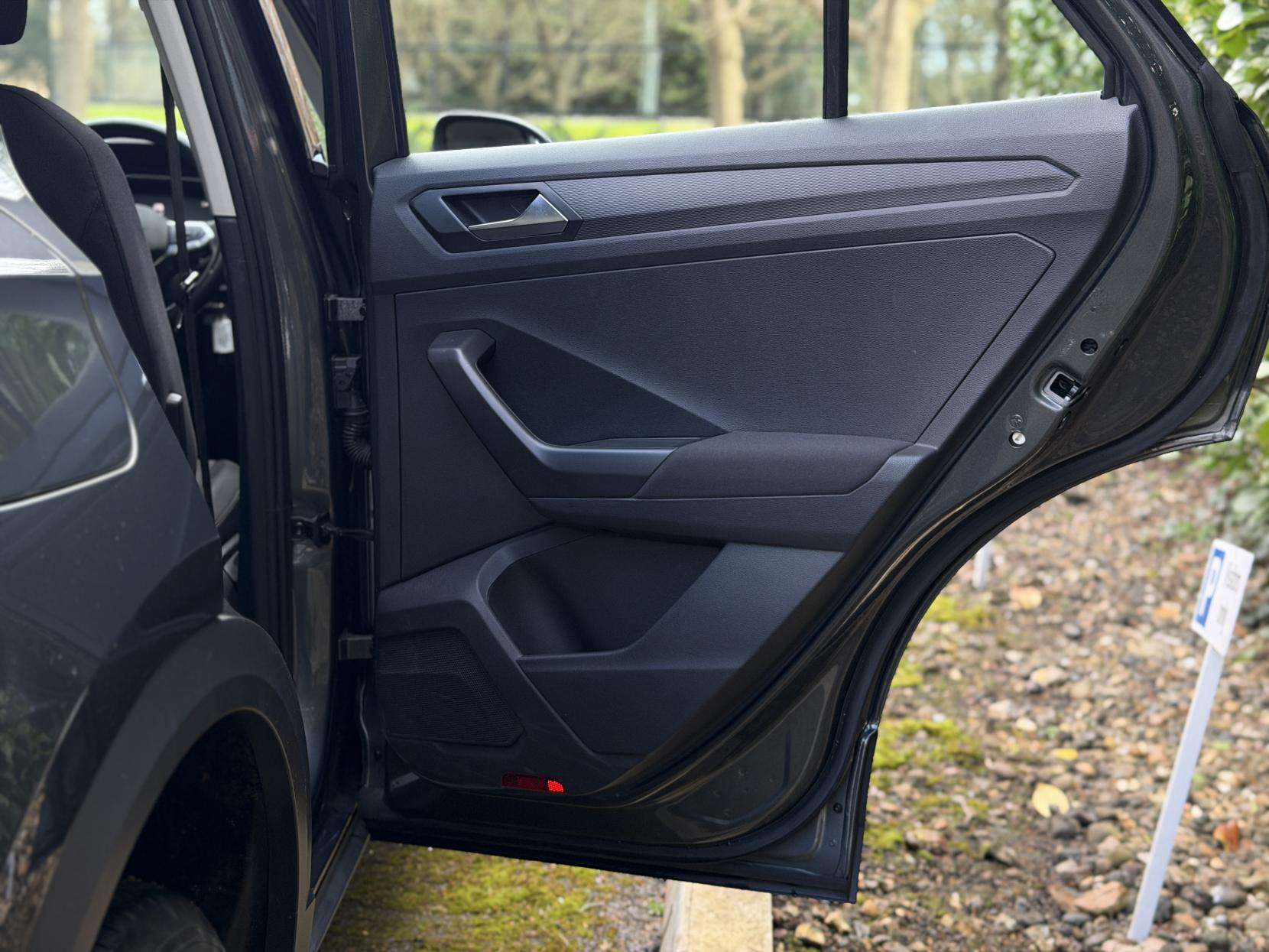 2023 VOLKSWAGEN T-ROC 2023 VOLKSWAGEN T-ROC