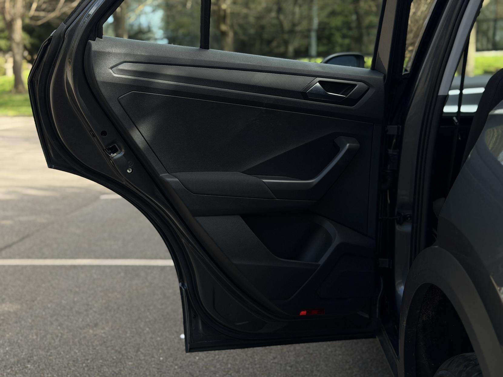 2023 VOLKSWAGEN T-ROC 2023 VOLKSWAGEN T-ROC