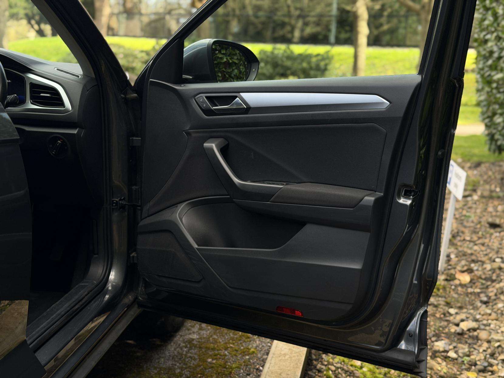 2023 VOLKSWAGEN T-ROC 2023 VOLKSWAGEN T-ROC