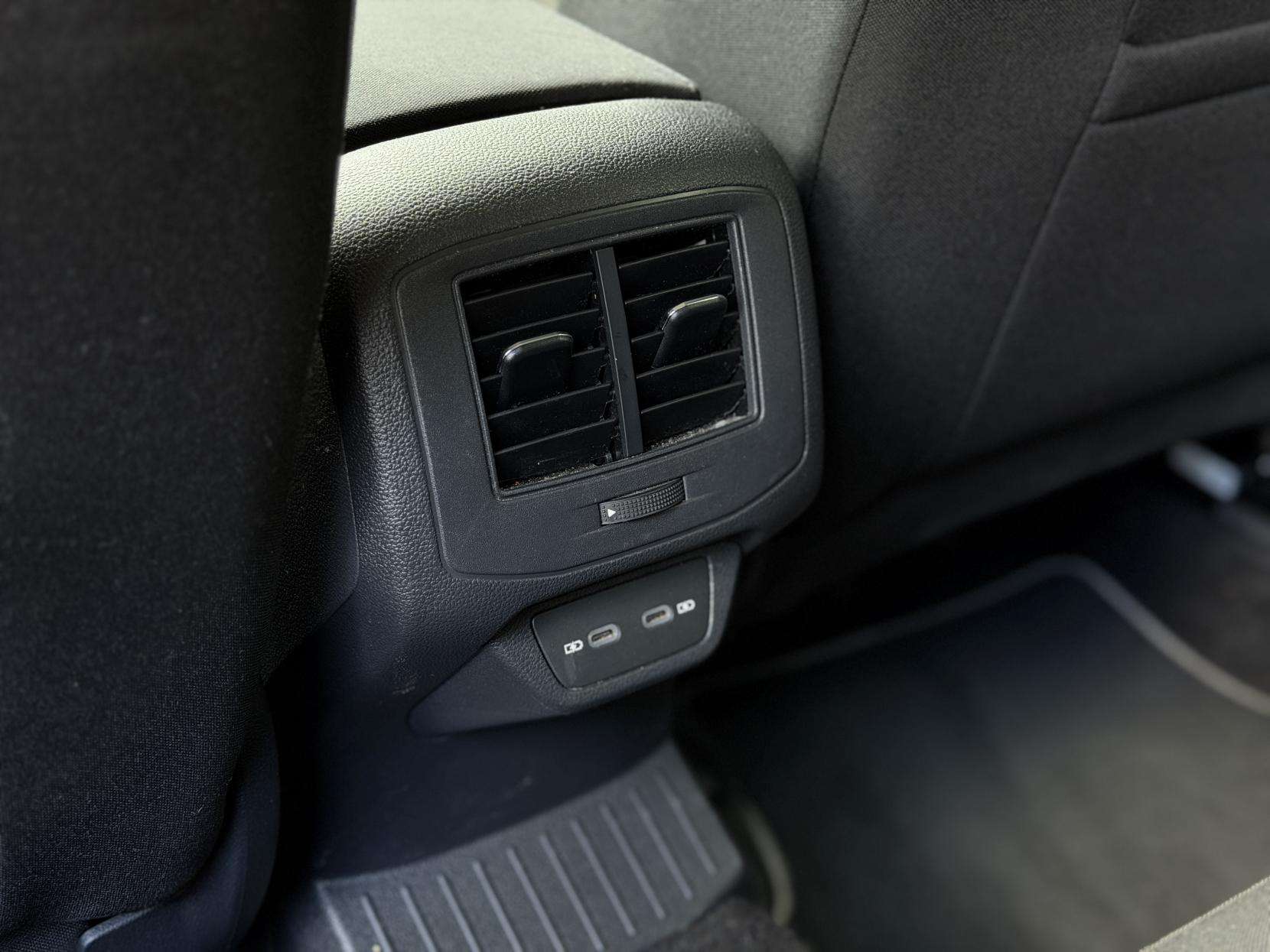 2023 VOLKSWAGEN T-ROC 2023 VOLKSWAGEN T-ROC