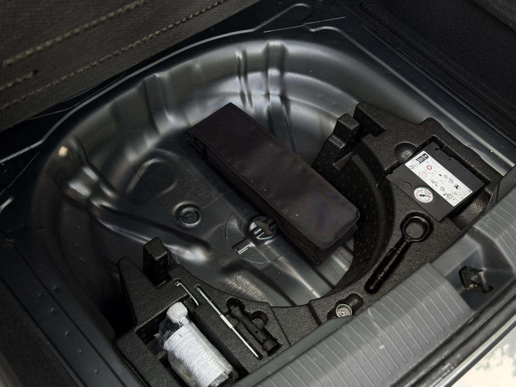 2023 VOLKSWAGEN T-ROC 2023 VOLKSWAGEN T-ROC