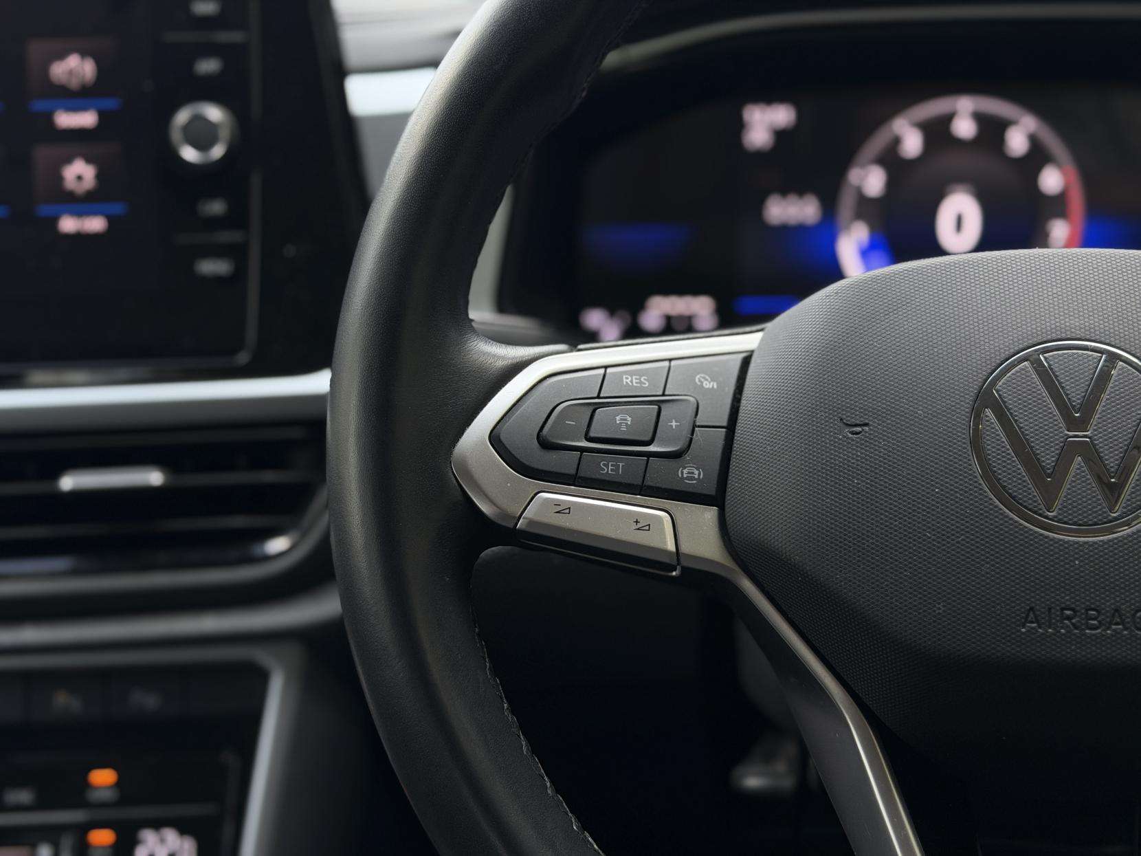 2023 VOLKSWAGEN T-ROC 2023 VOLKSWAGEN T-ROC