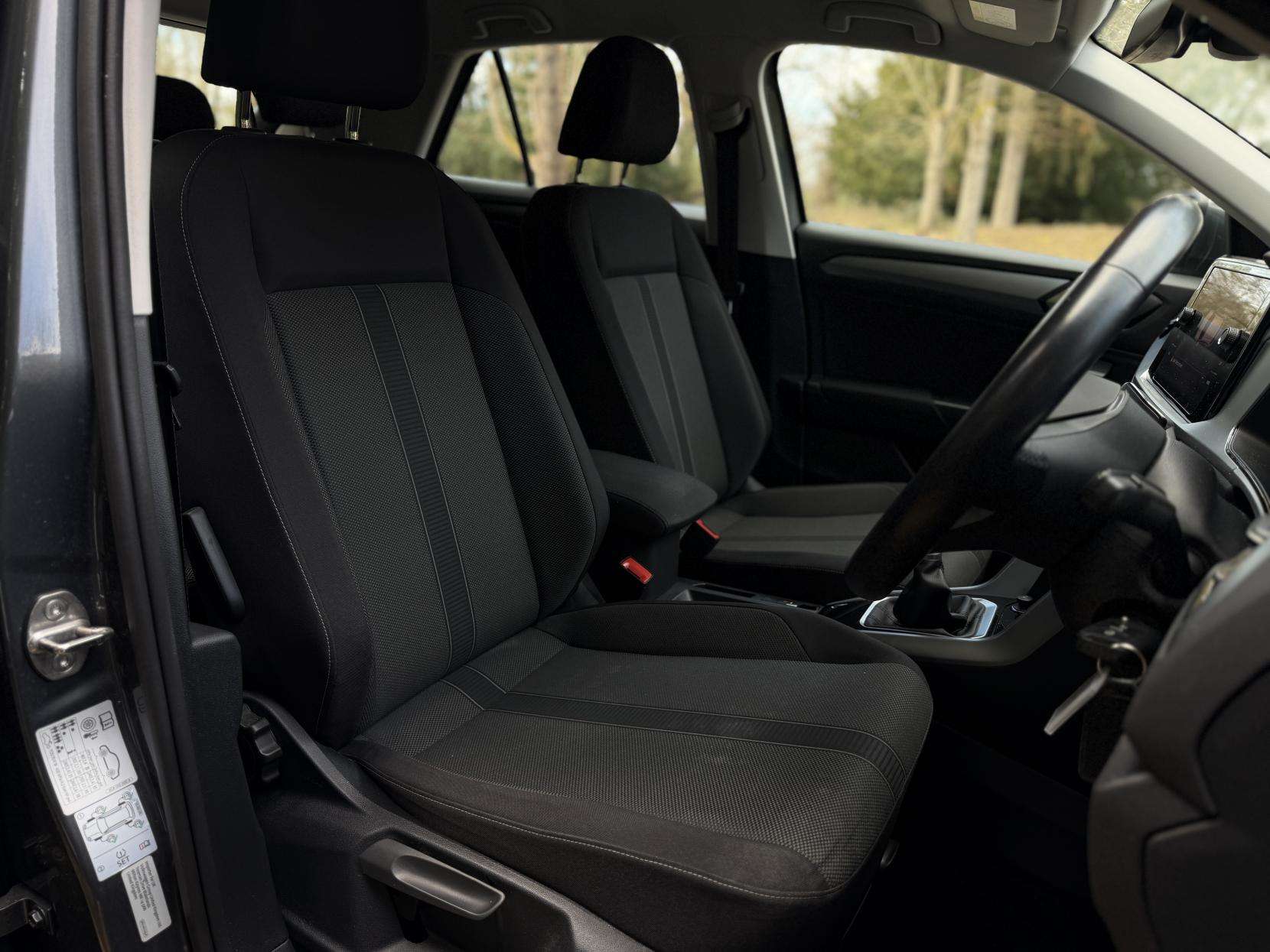 2023 VOLKSWAGEN T-ROC 2023 VOLKSWAGEN T-ROC