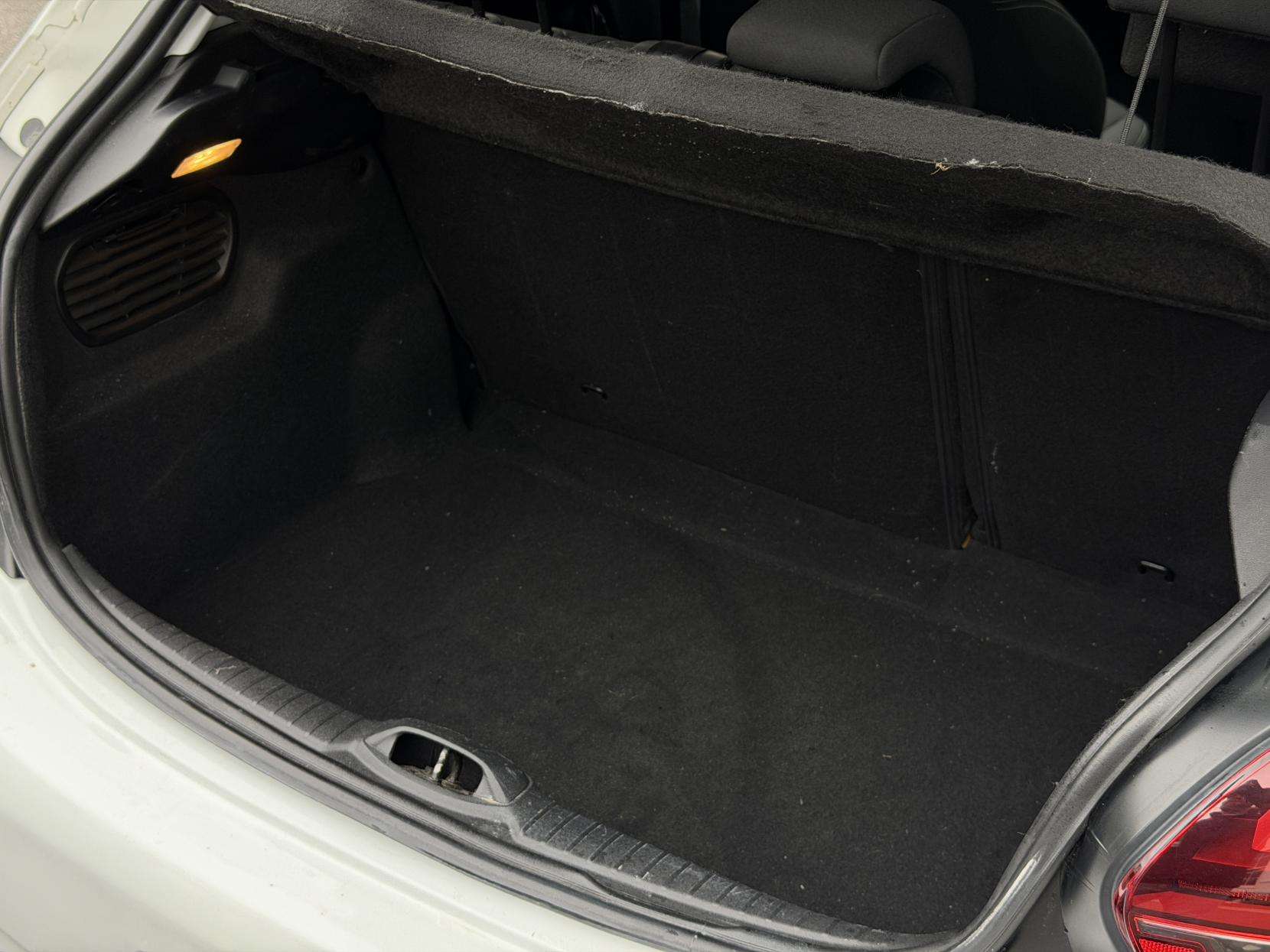 2017 PEUGEOT 208 2017 PEUGEOT 208