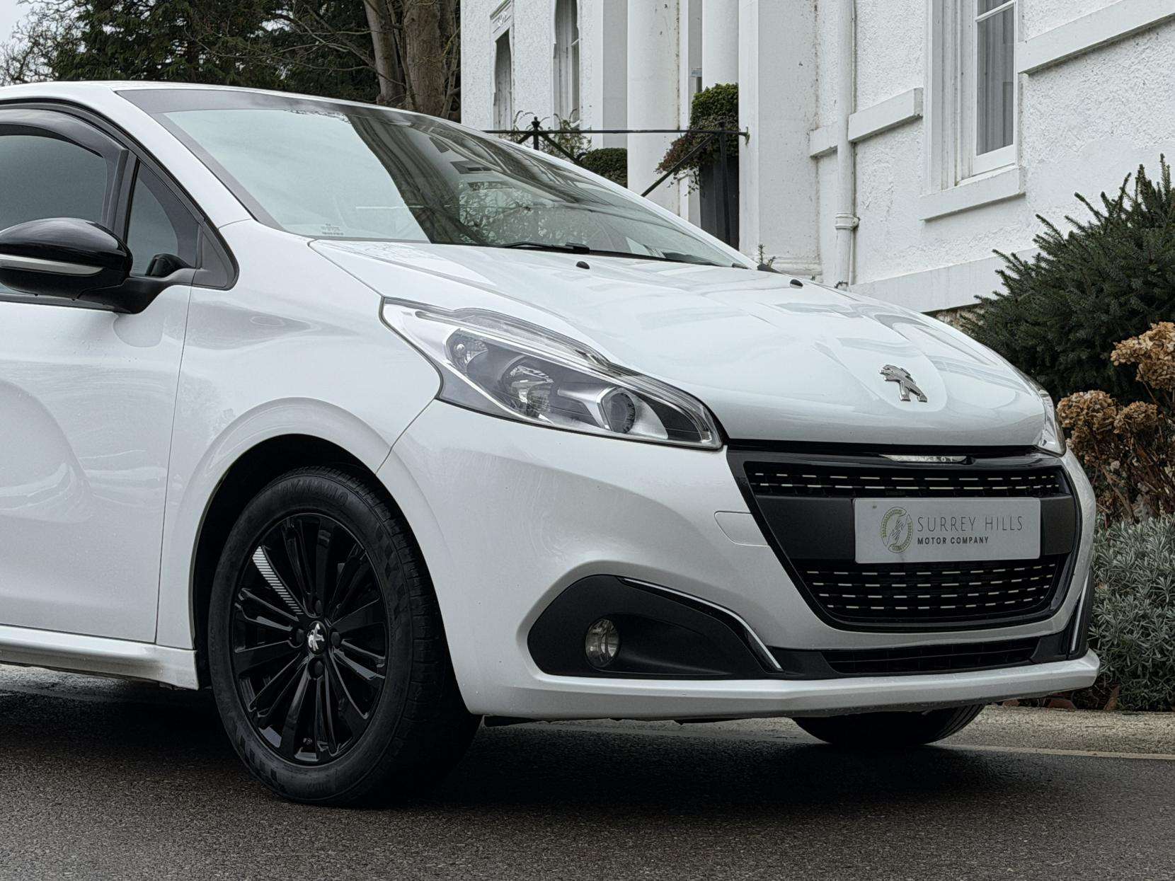 2017 PEUGEOT 208 2017 PEUGEOT 208