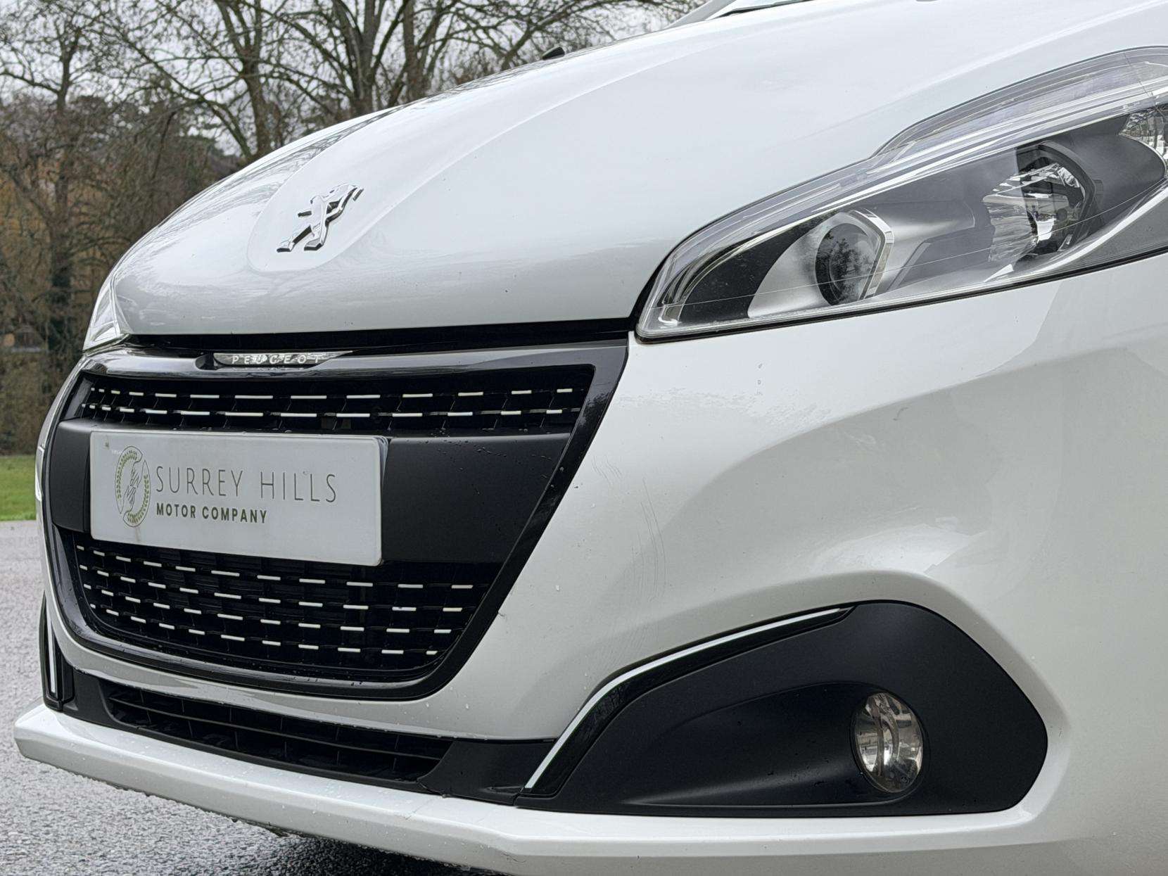 2017 PEUGEOT 208 2017 PEUGEOT 208