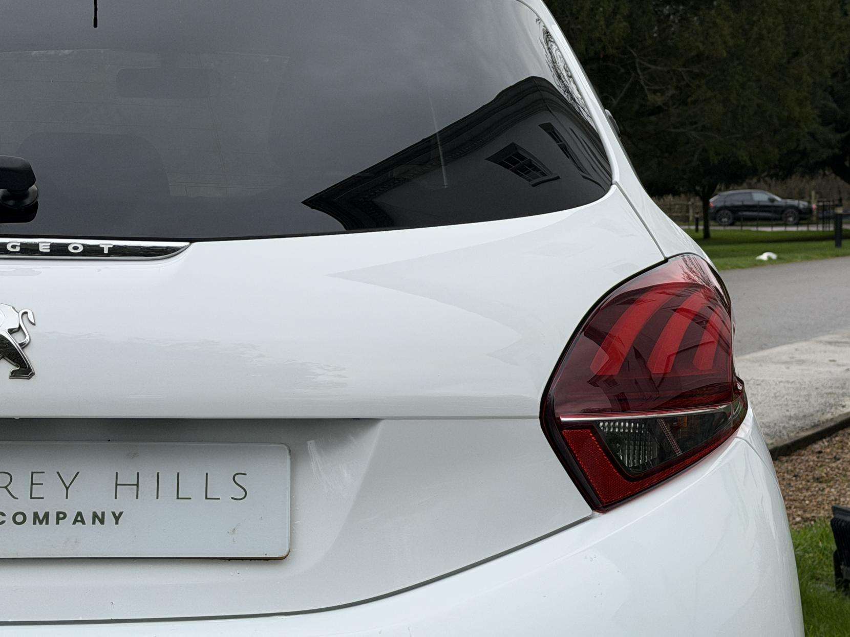 2017 PEUGEOT 208 2017 PEUGEOT 208