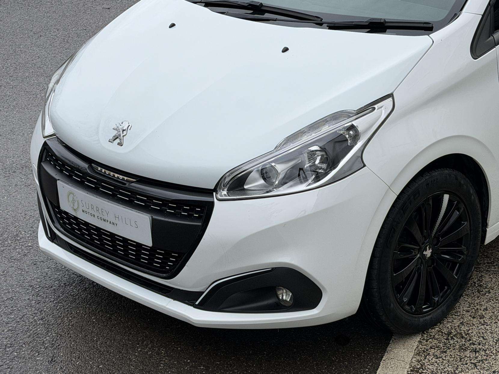 2017 PEUGEOT 208 2017 PEUGEOT 208
