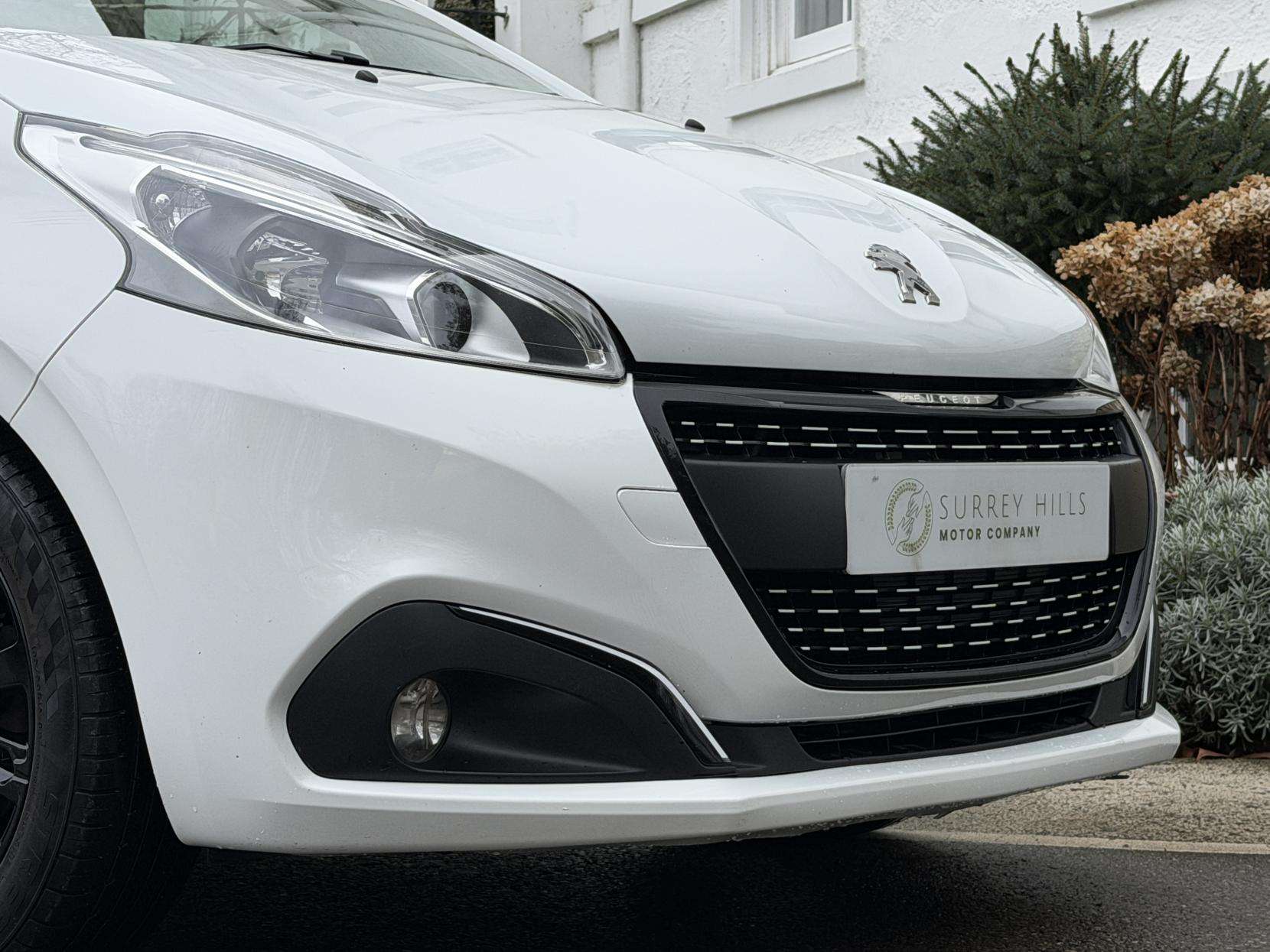 2017 PEUGEOT 208 2017 PEUGEOT 208